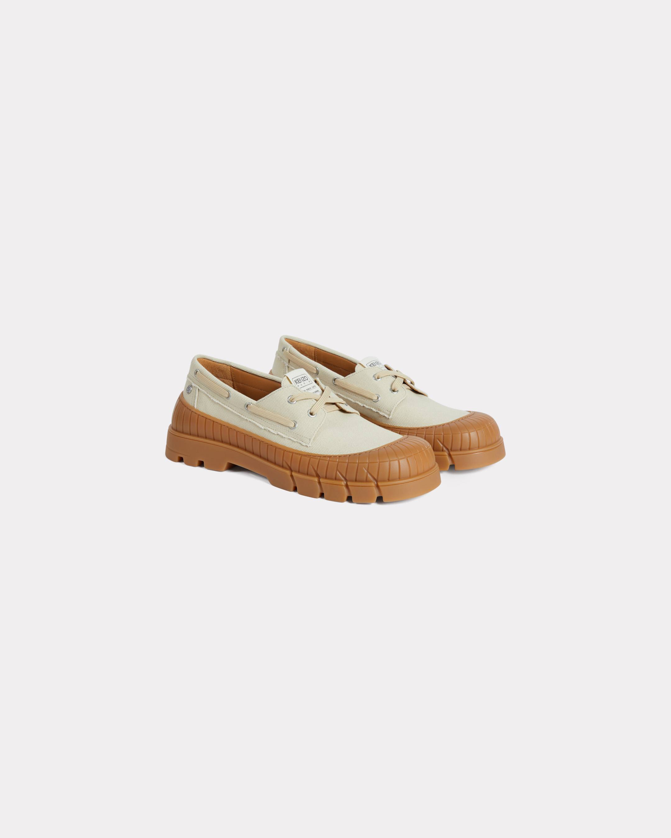 Golden ｜SLIPPERS (GWF00200 F002801 90100) Amazon.com | Skechers Women's Cleo-Snip Mule, Cinnamon, 6