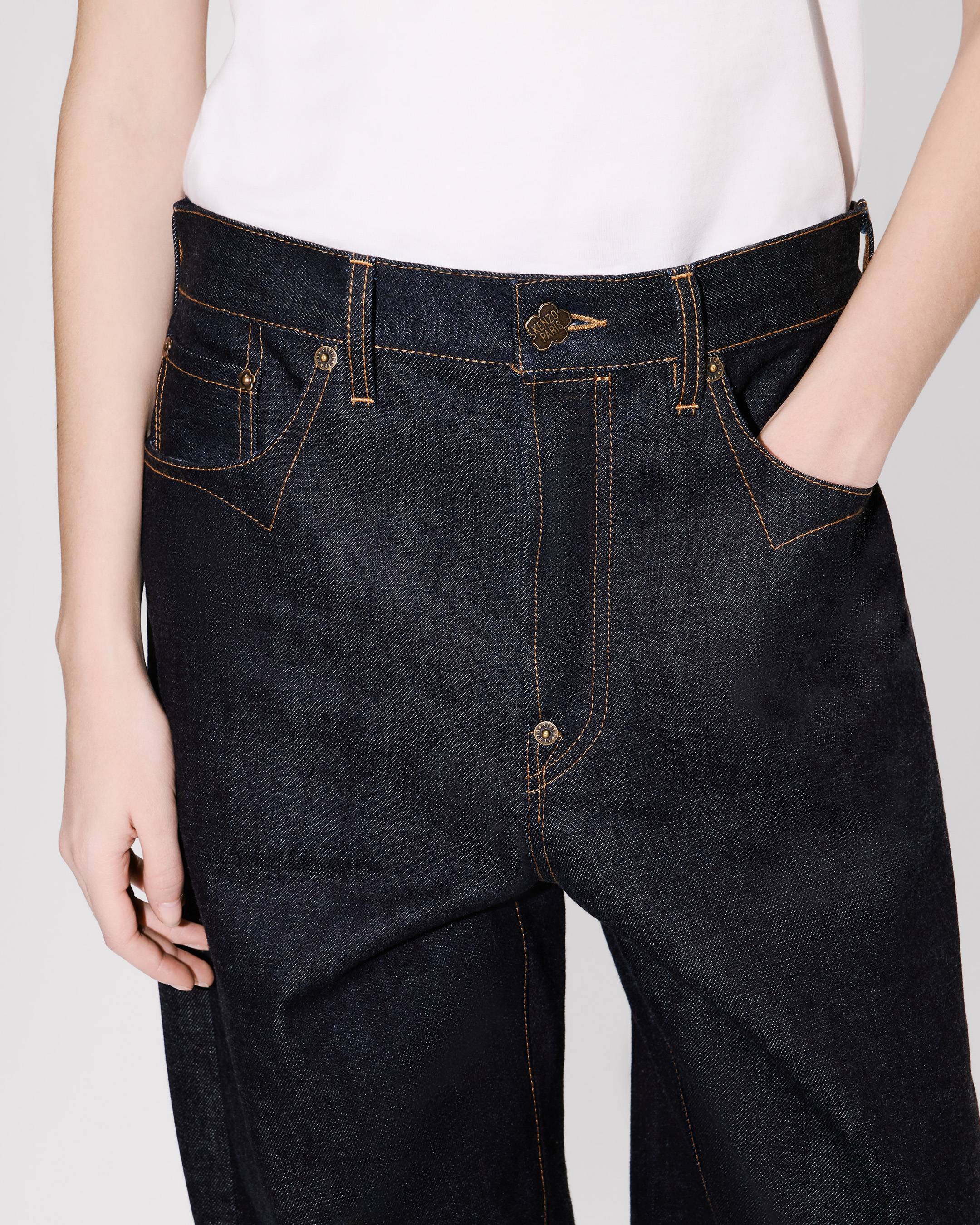 Low-waist jeans in japanese denim