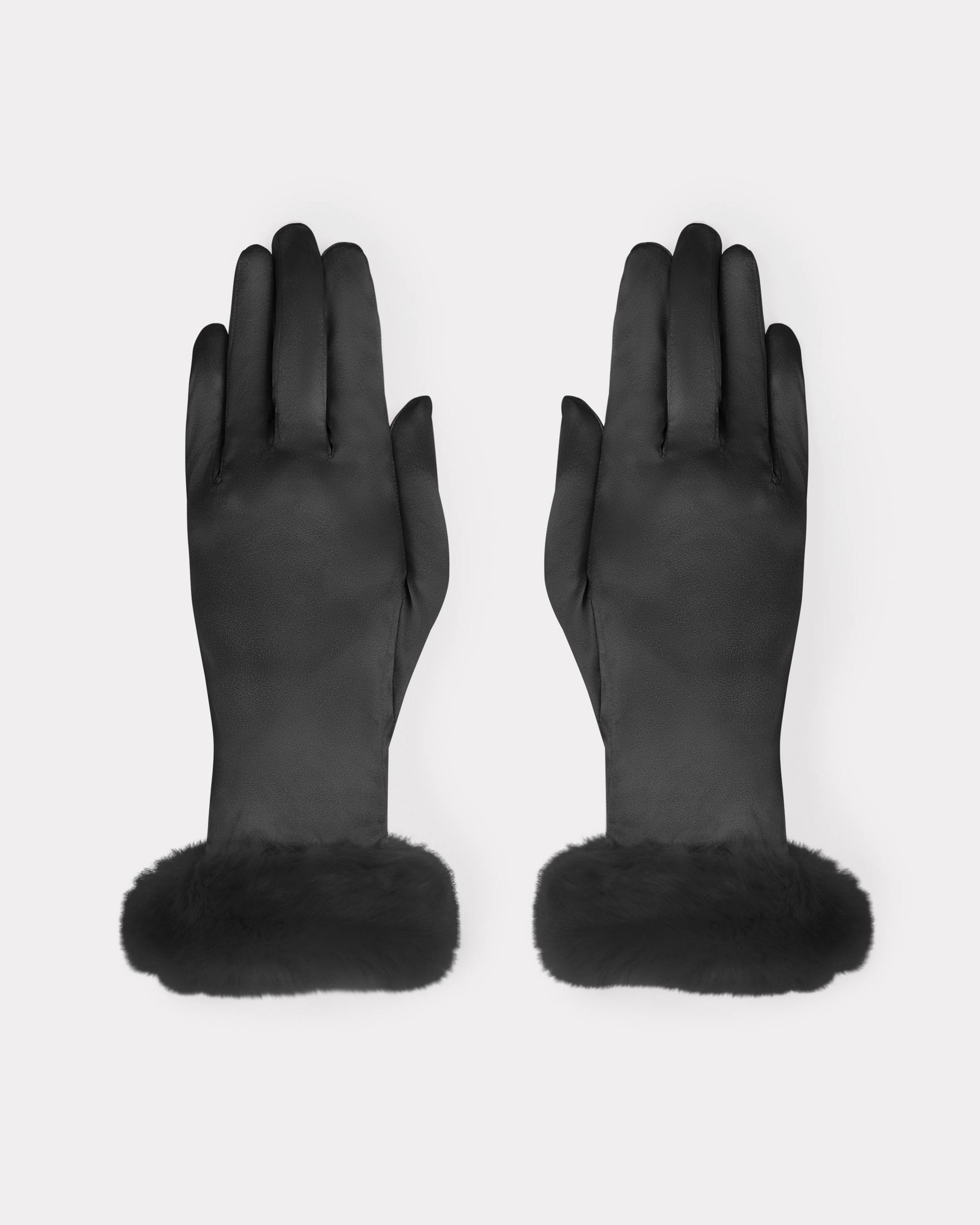 Gloves in silk and fake fur