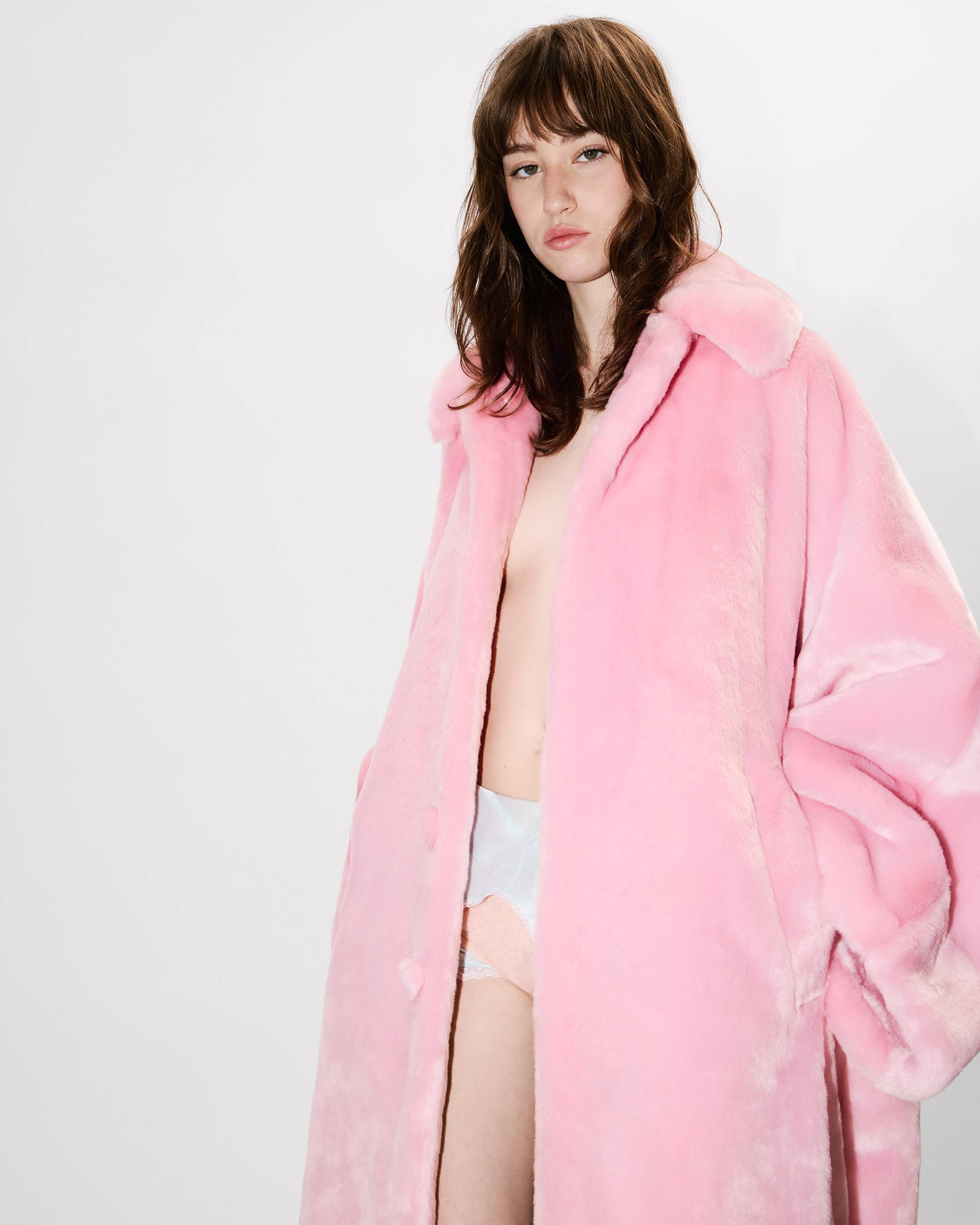 Oversized coat in fake fur