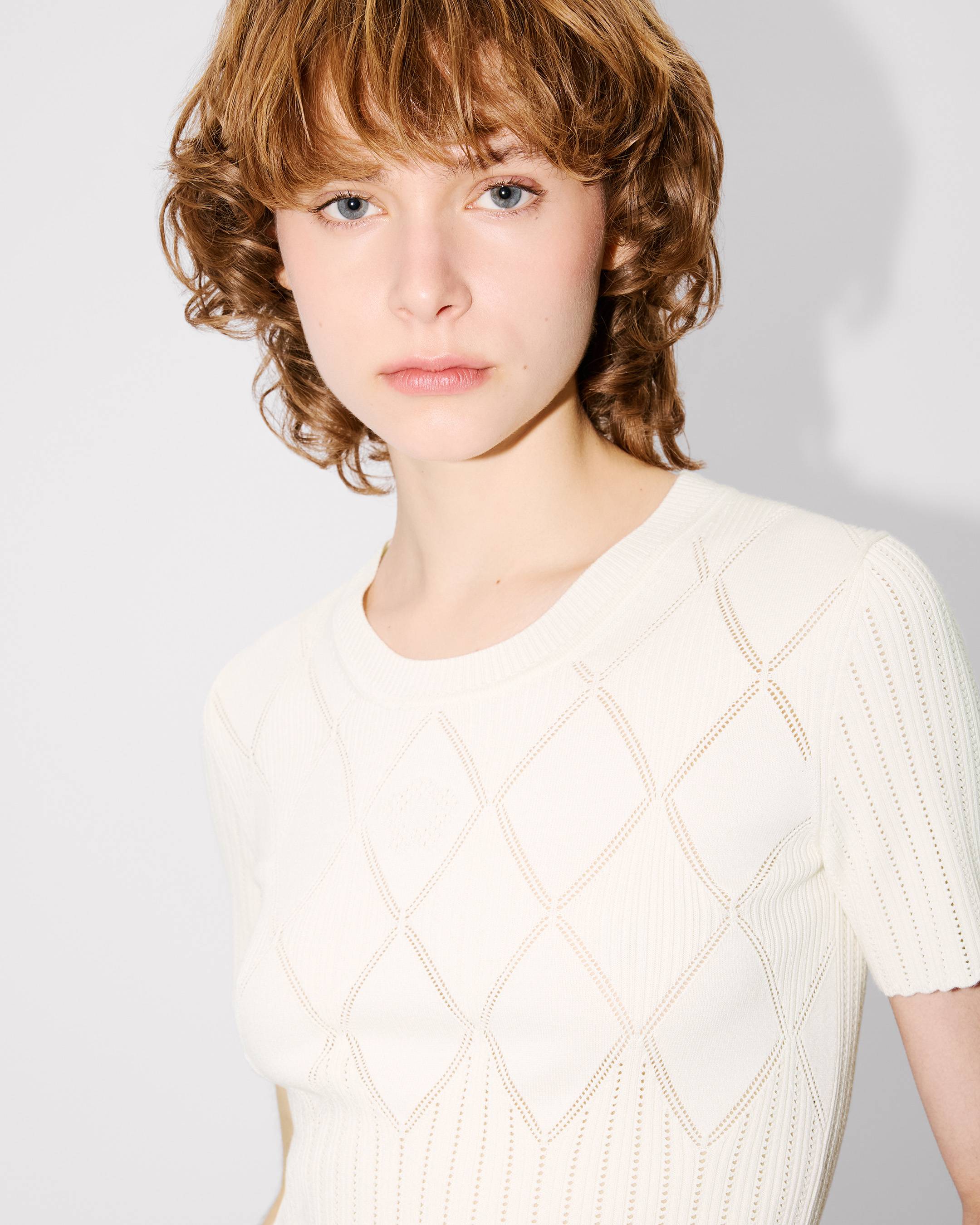 Short sleeve knit top