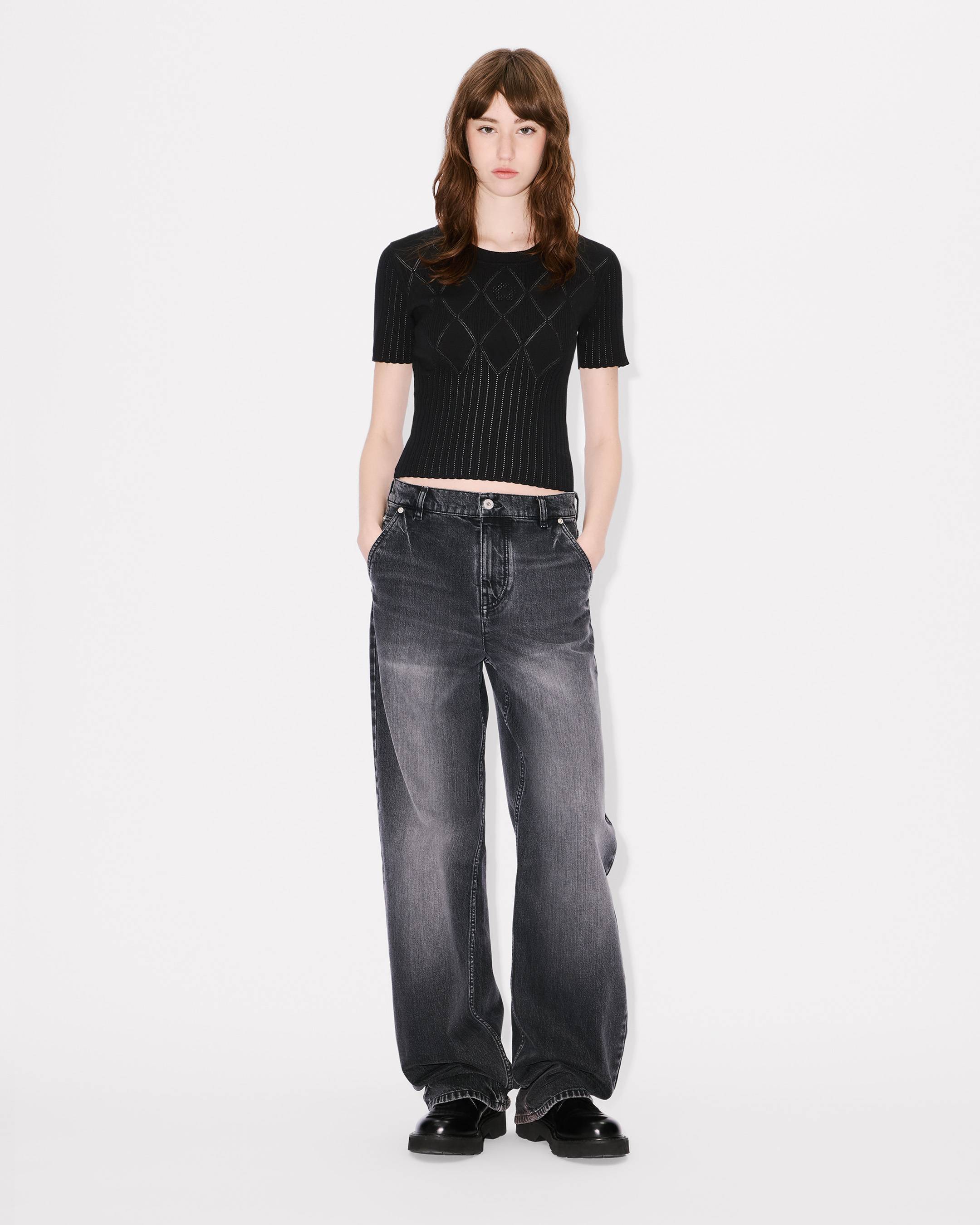 Short sleeve knit top
