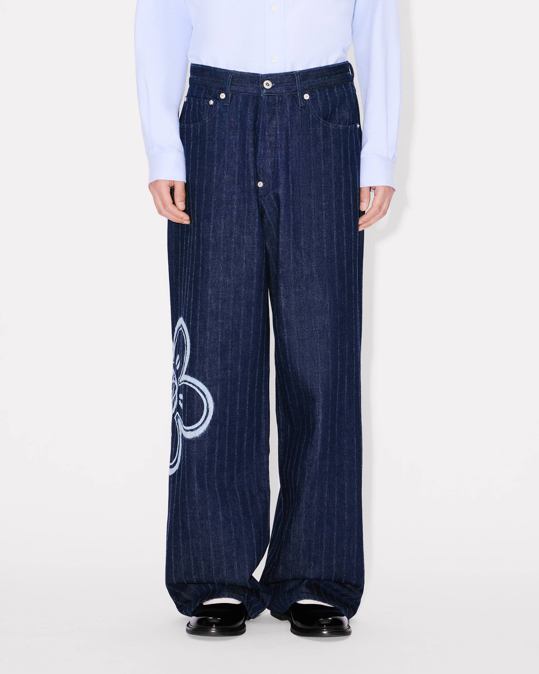 デニム・ジーパン KENZO Woman Jeans Gnawed Blue FD62DP2156B4 DB Multipocket cargo jeans in japanese denim | Women's | KENZO