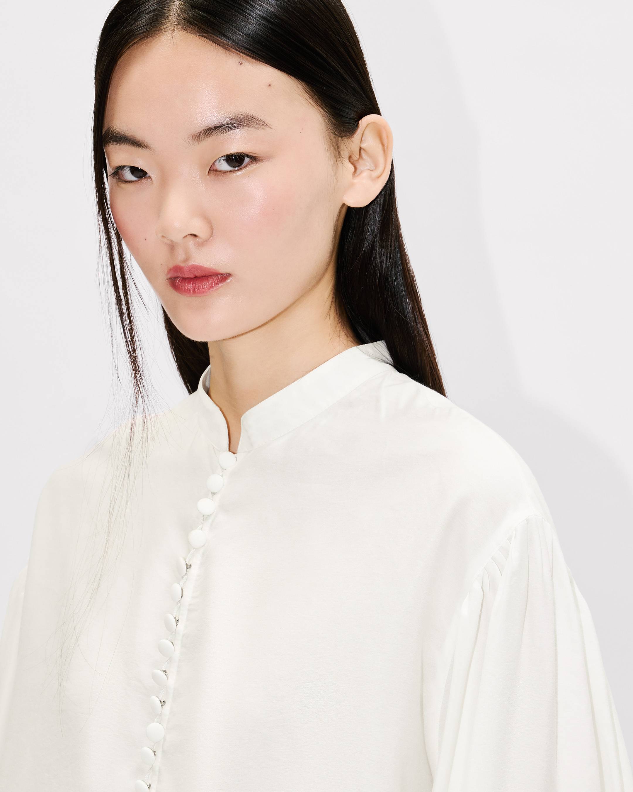 Blouse in mixed silk