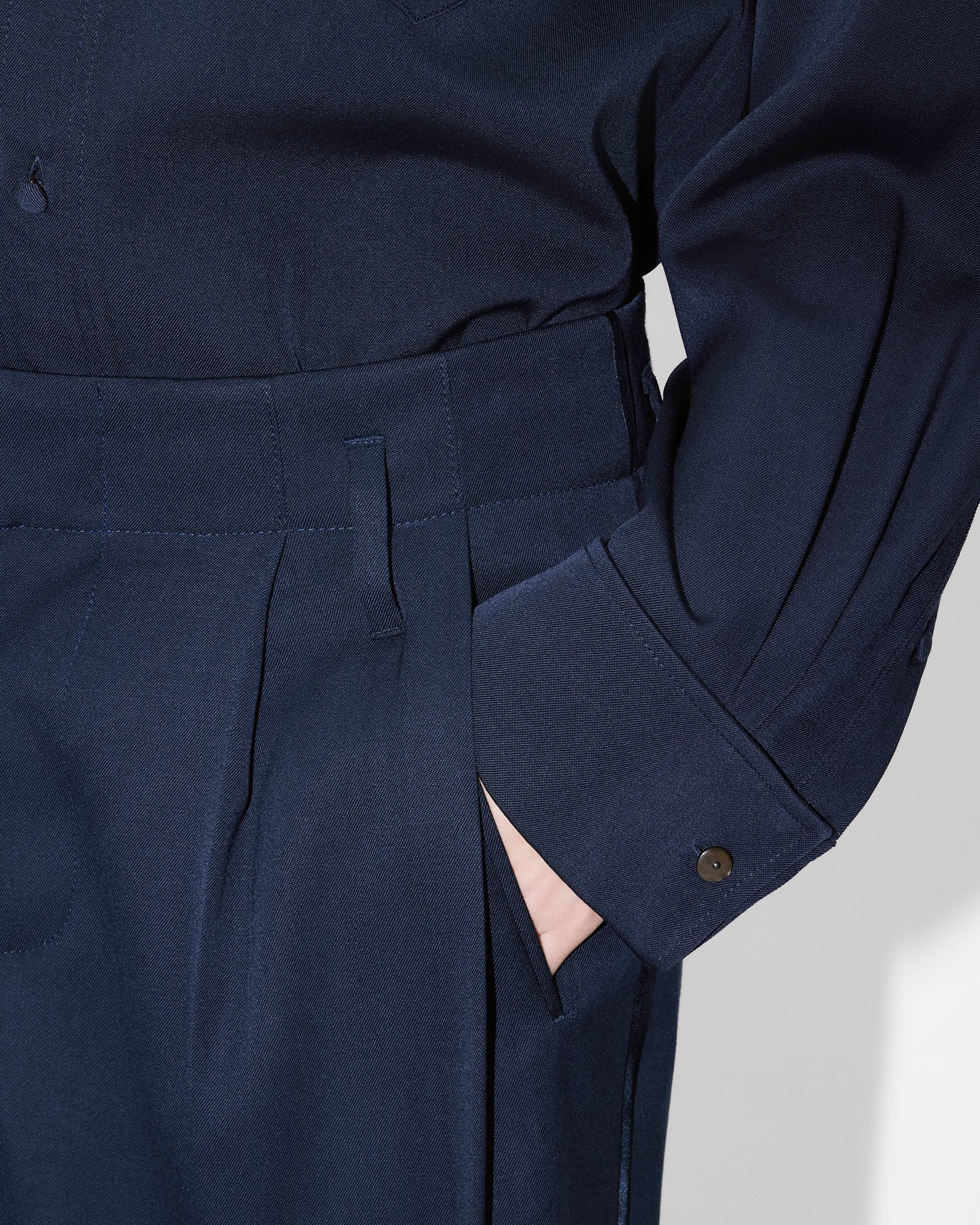 Overshirt in virgin wool