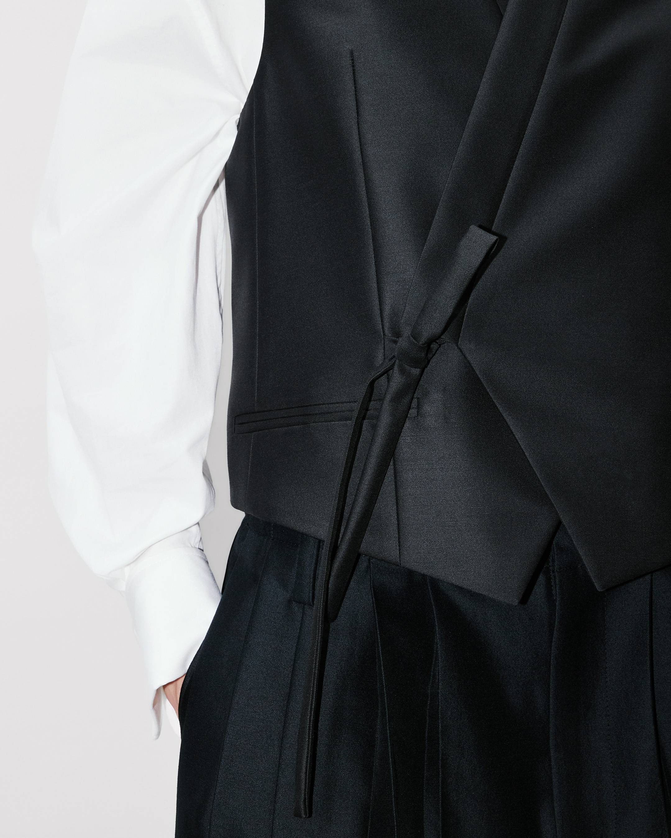 Kimono vest in virgin wool and silk