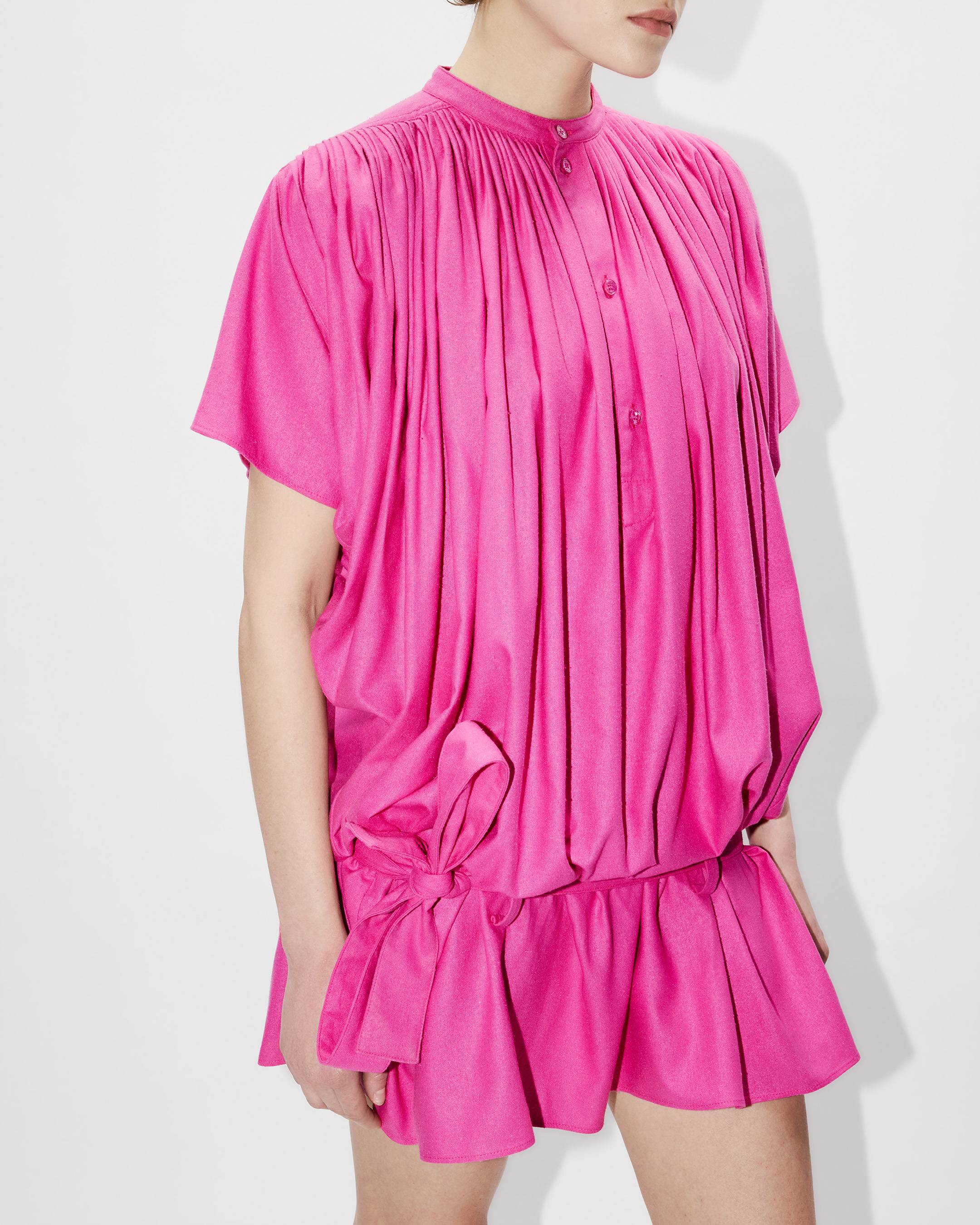 Plissiertes Oversize-Kleid aus Floche-Seide