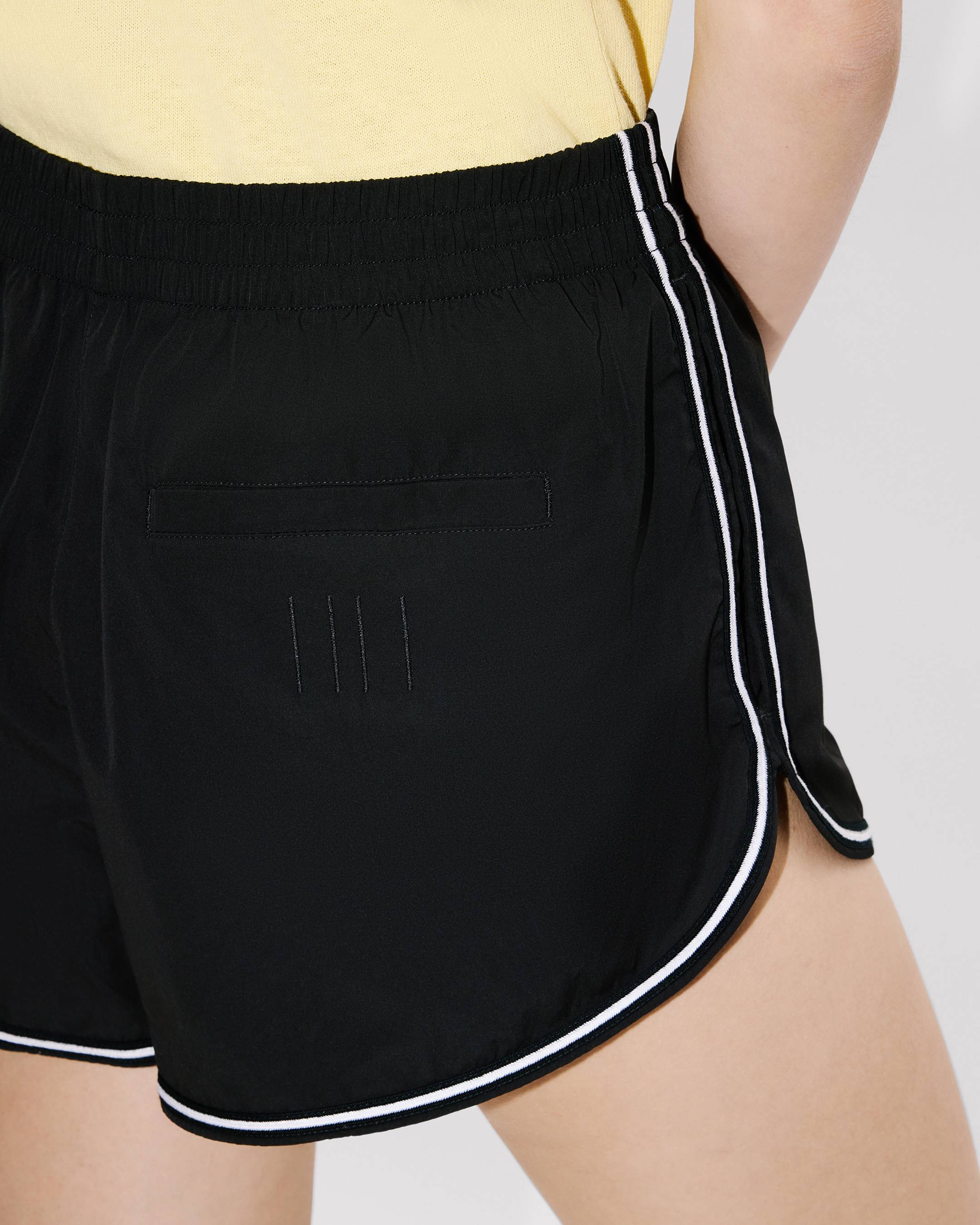 'Boke Flower 2.0' shorts