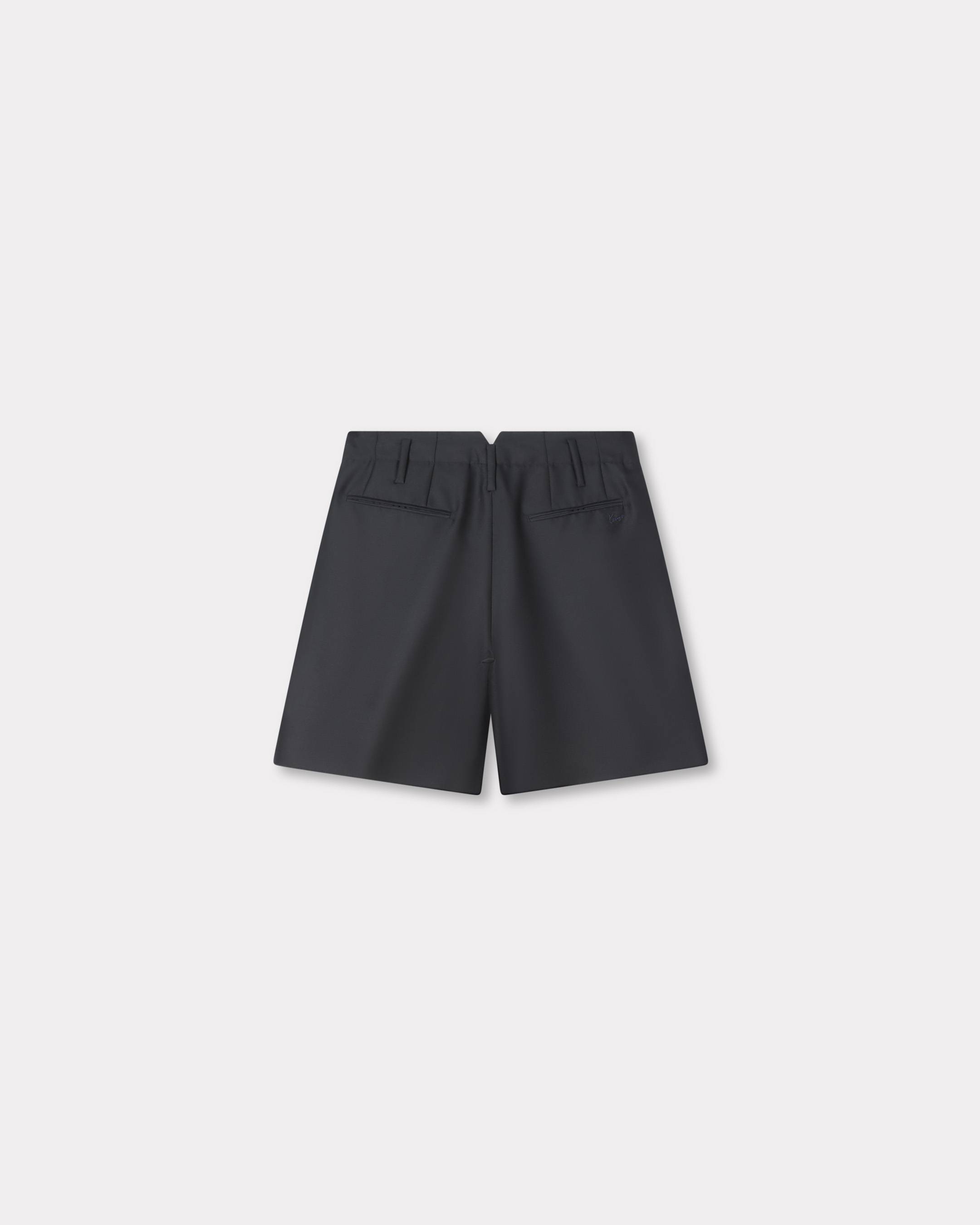 Tailored short in virgin wool and silk
