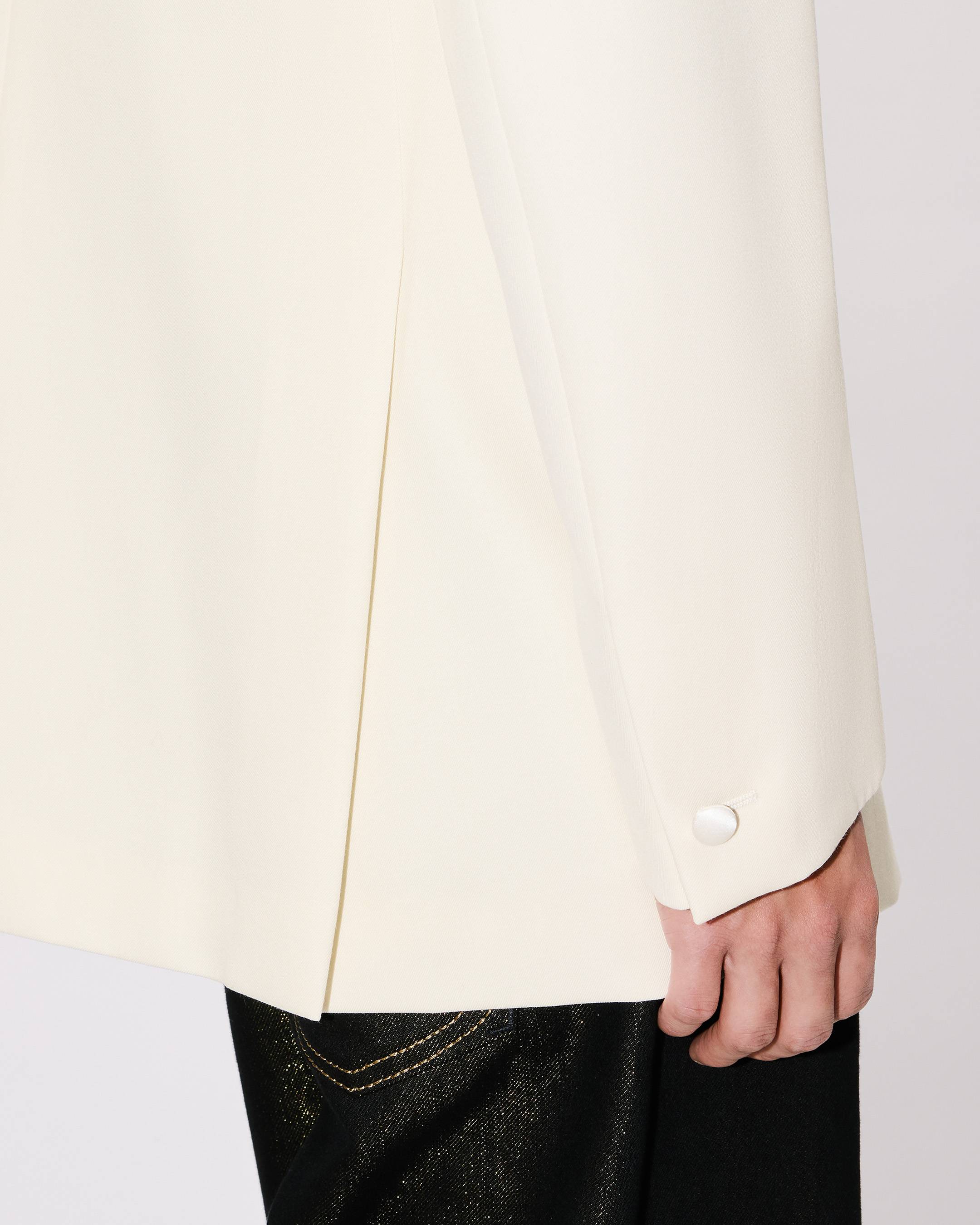 Shawl lapel double breasted jacket in virgin wool