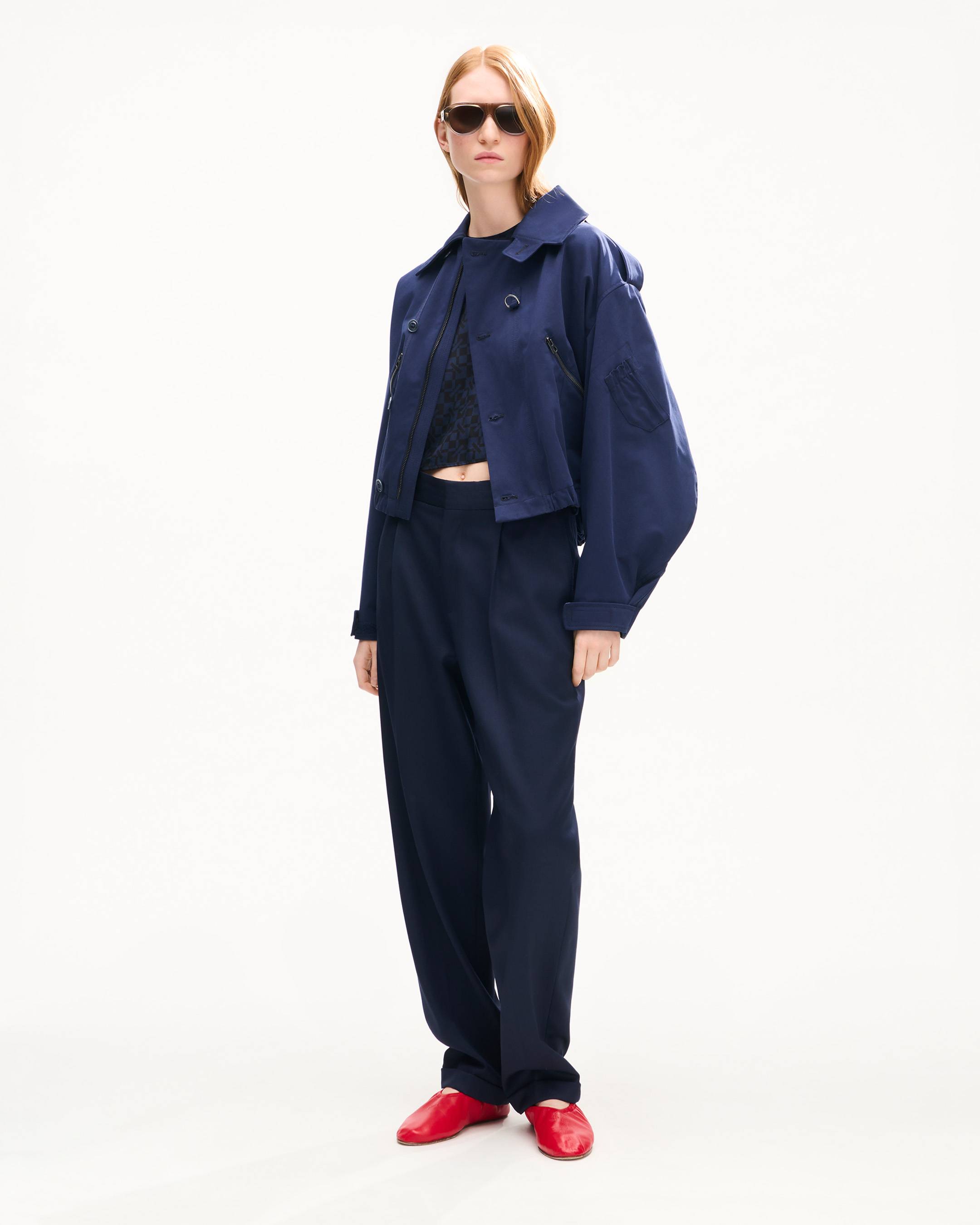 Kurze Bomberjacke im Military-Stil aus Baumwolltwill