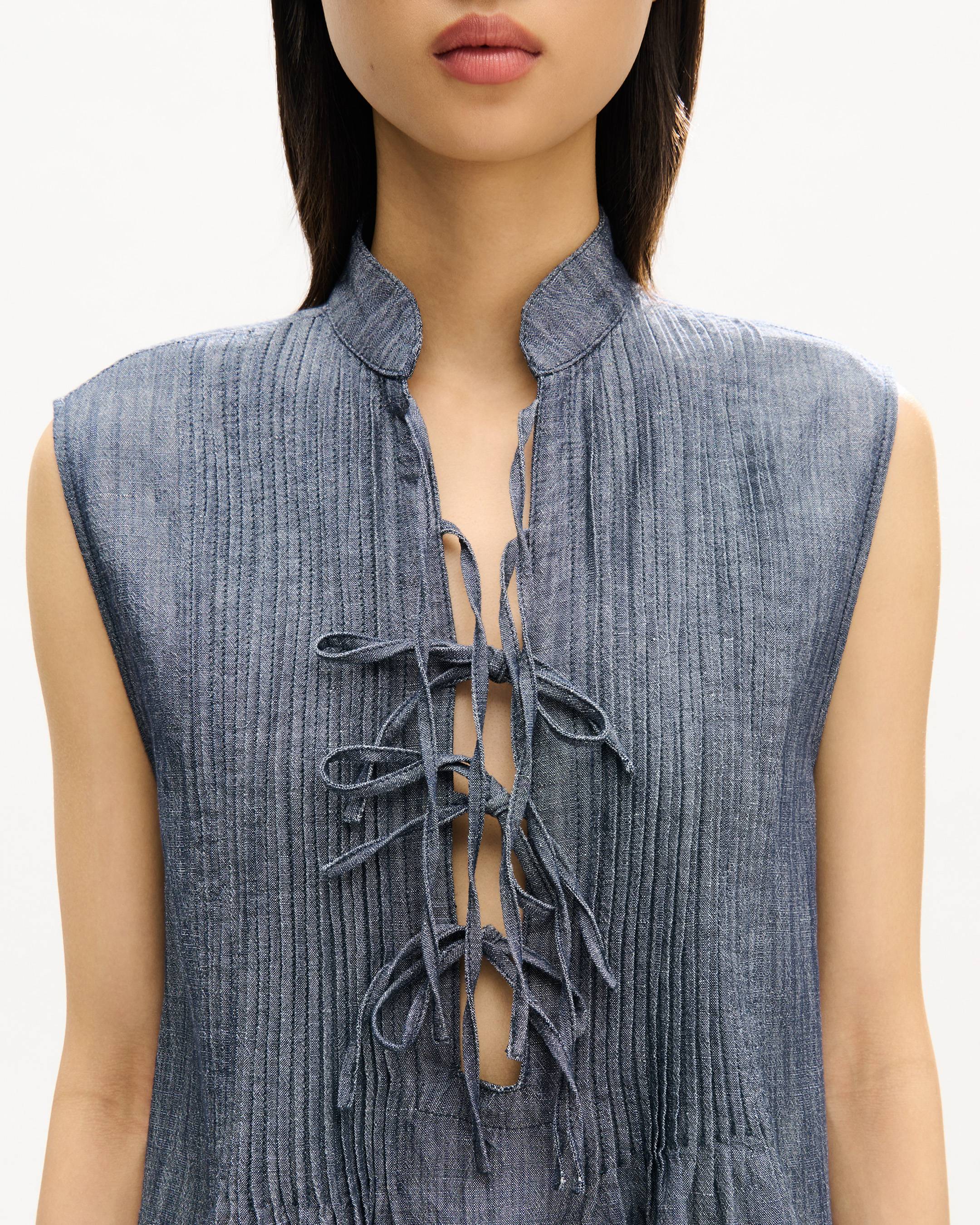 Kurzes Kleid aus gewaschenem Leinen-Denim-Mix