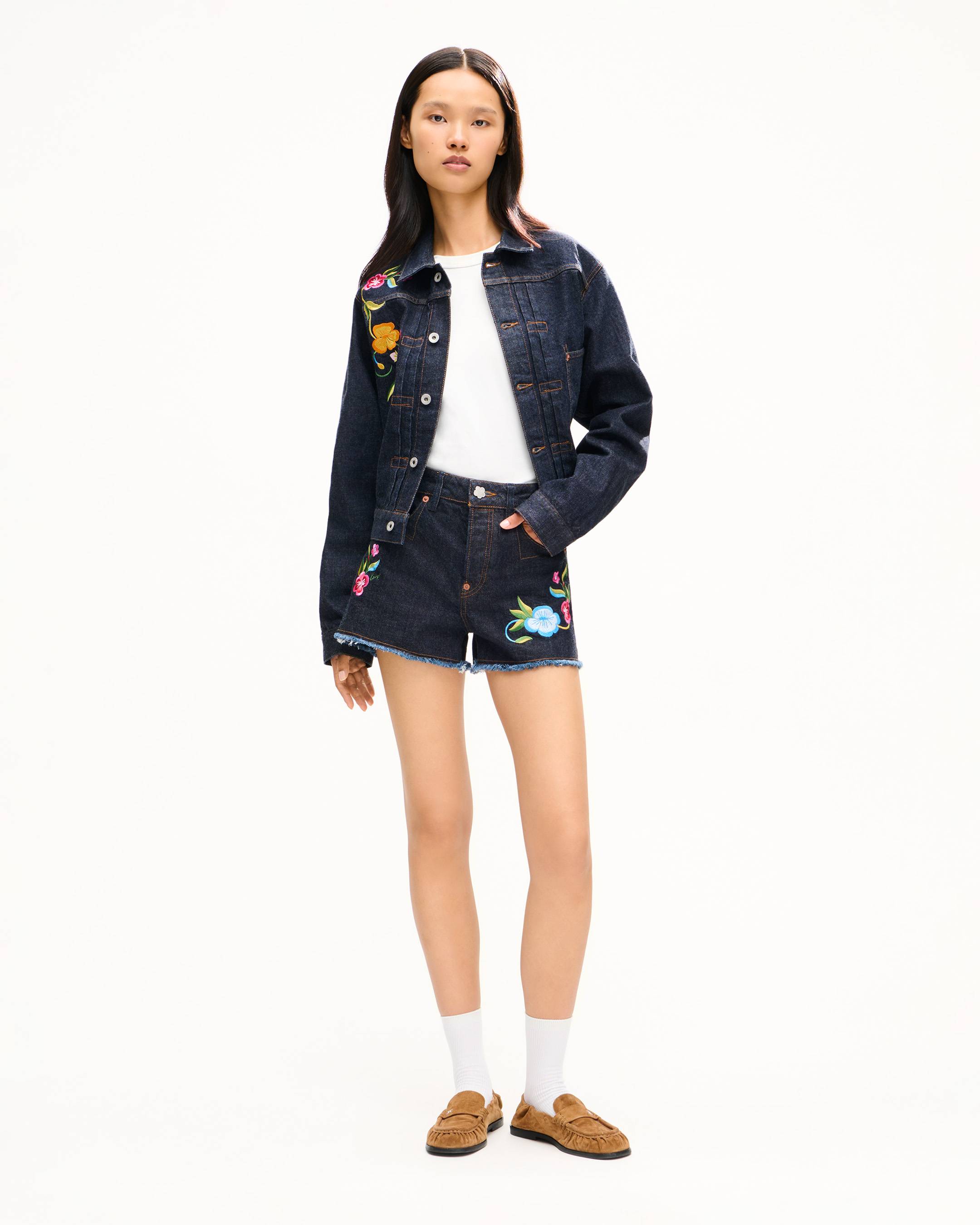 Shorts bordados de denim japon&eacute;s 'KENZO Wildflower'