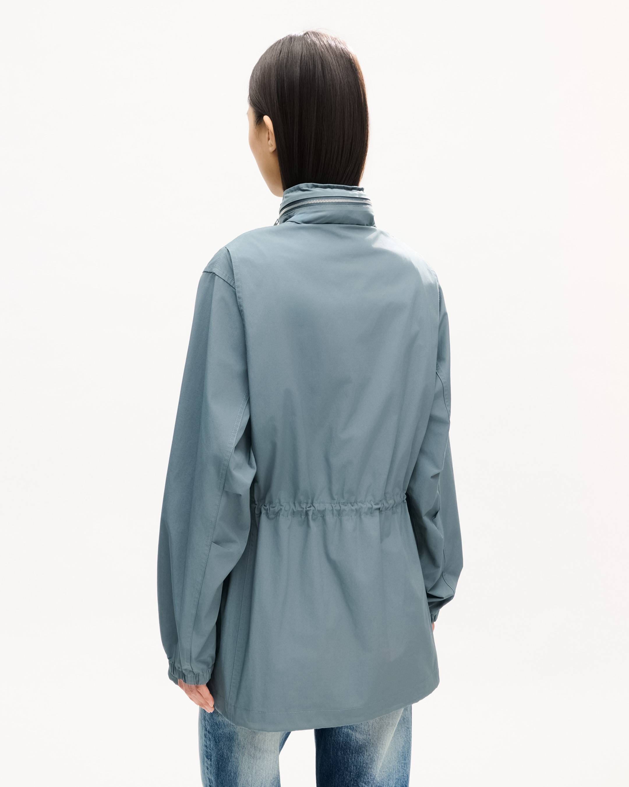 Mid-length windbreaker