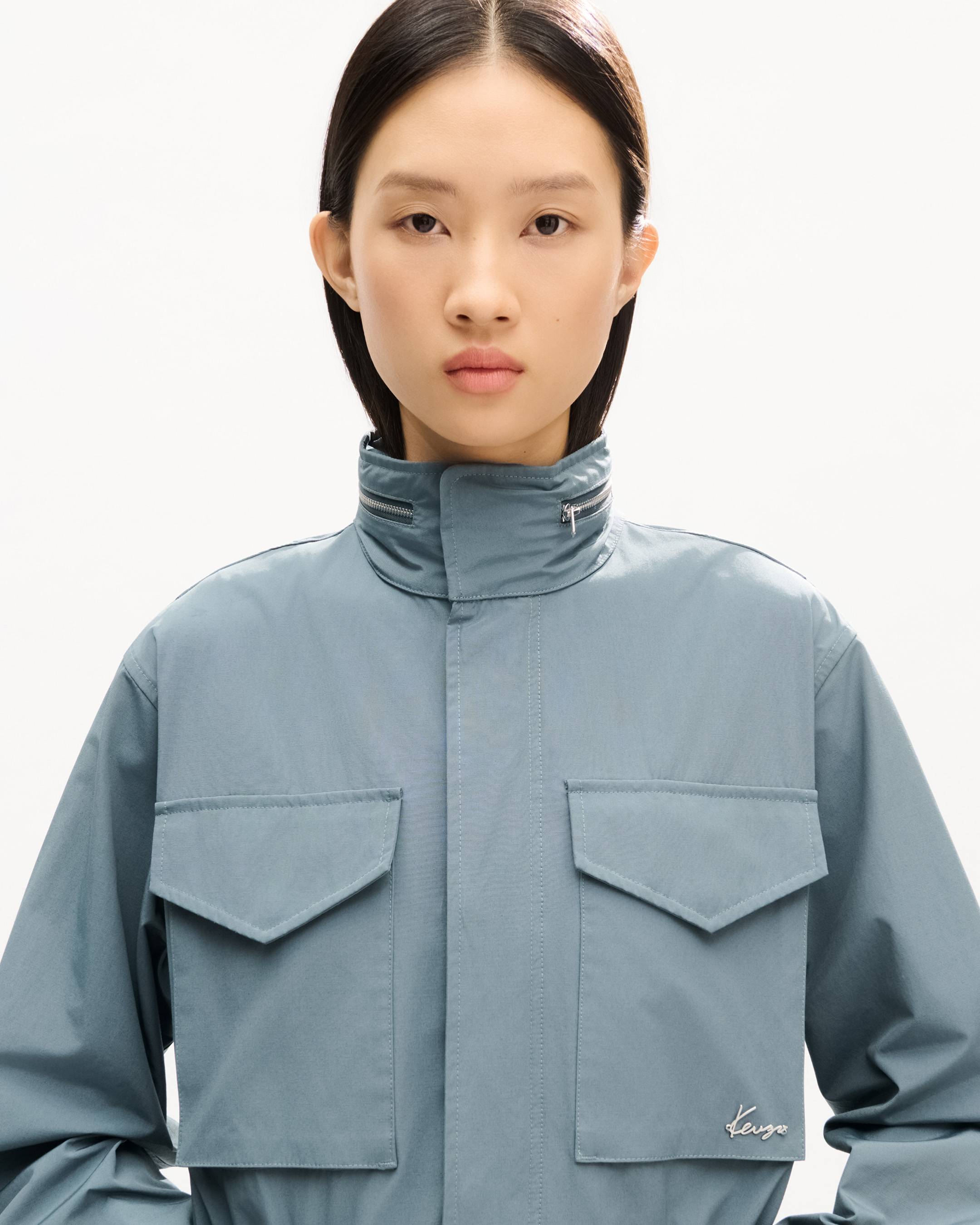 Mid-length windbreaker