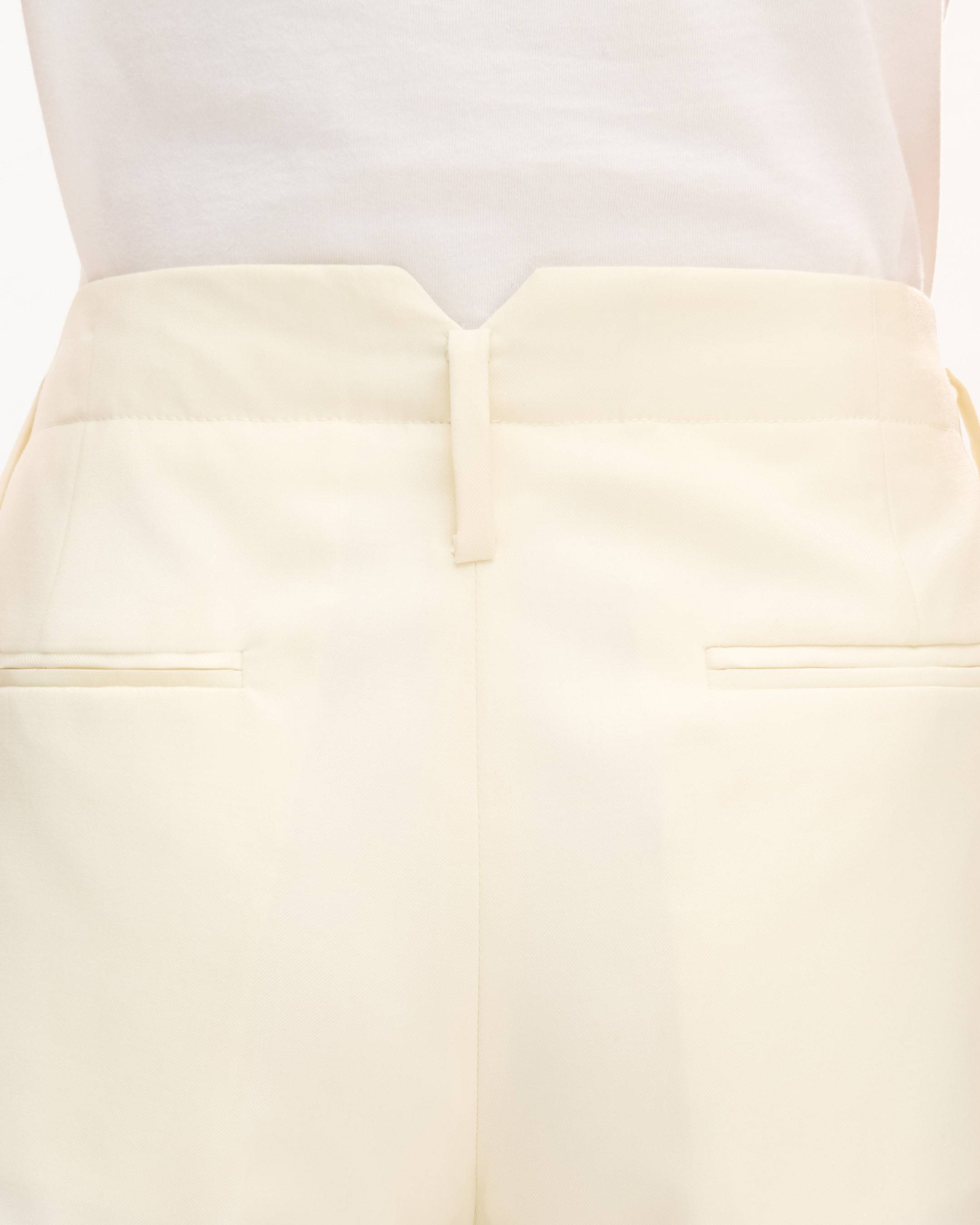 Straight pants in virgin wool