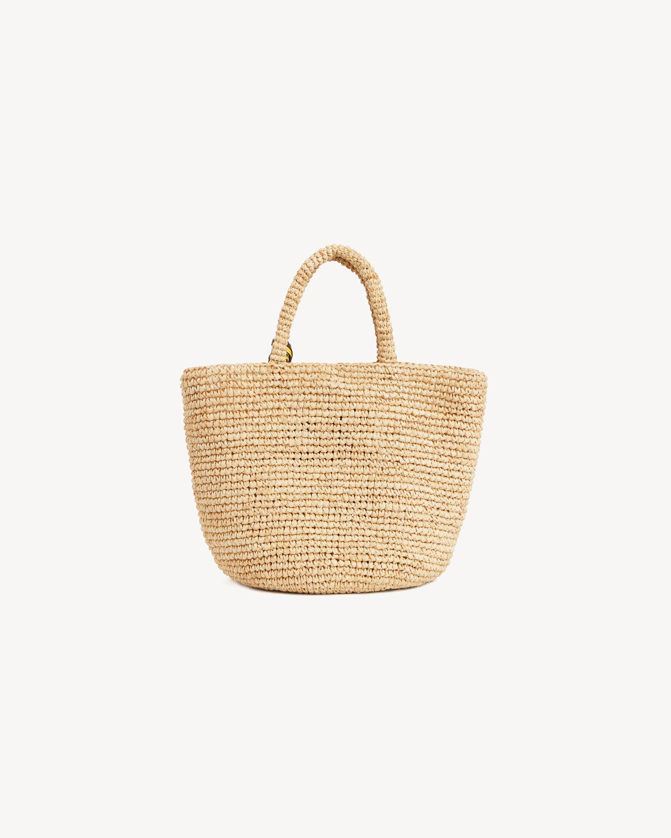 Small basket in raffia