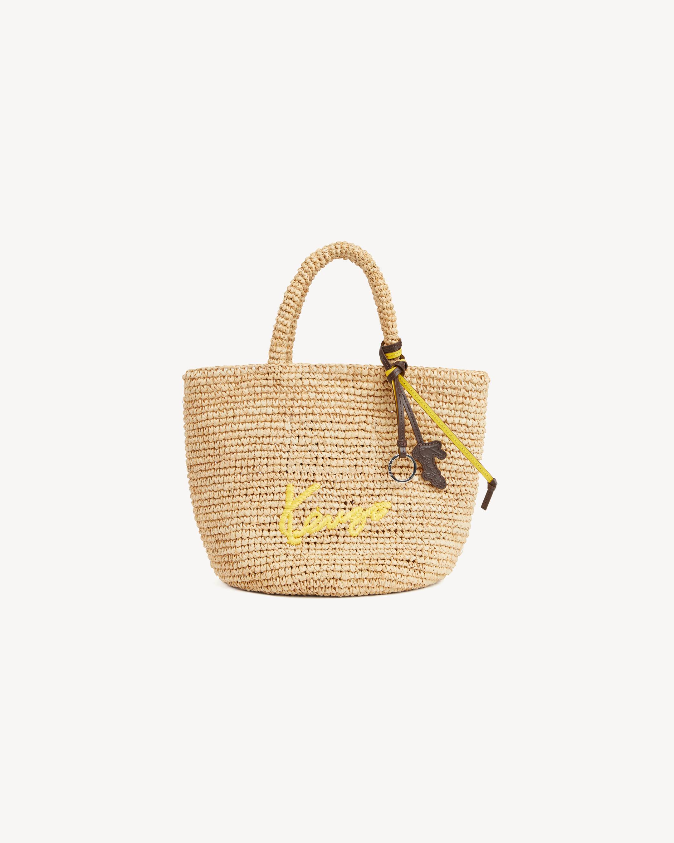 Small basket in raffia