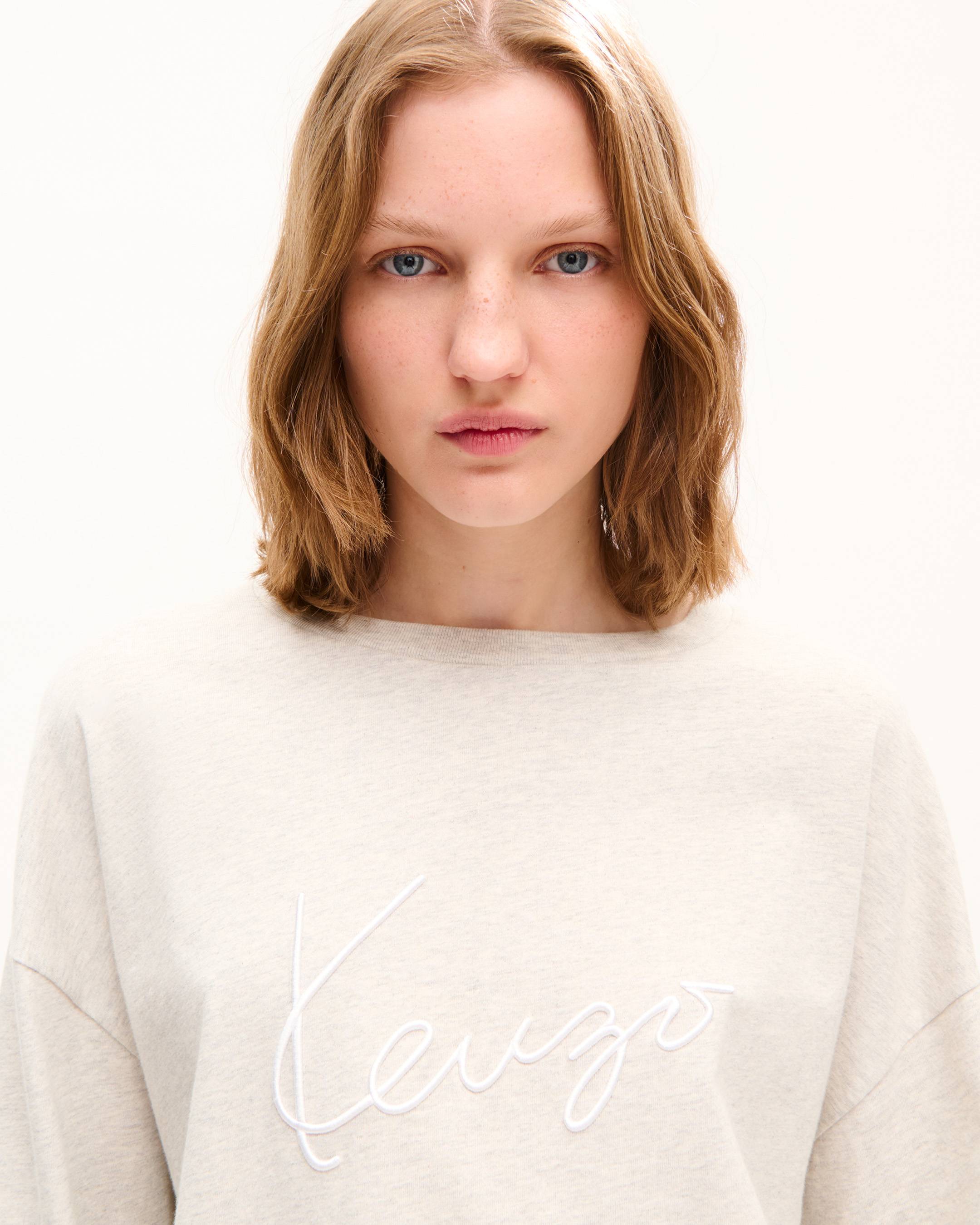 Lang&auml;rmeliges T-Shirt mit &bdquo;KENZO Signature&ldquo;-Stickerei aus Baumwolle