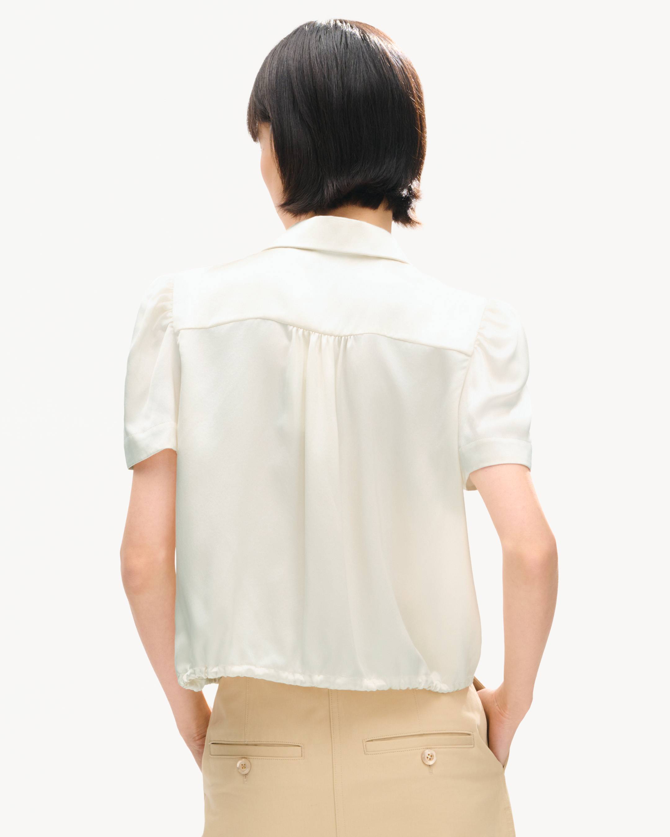 Bluse mit Puff&auml;rmeln aus Seide