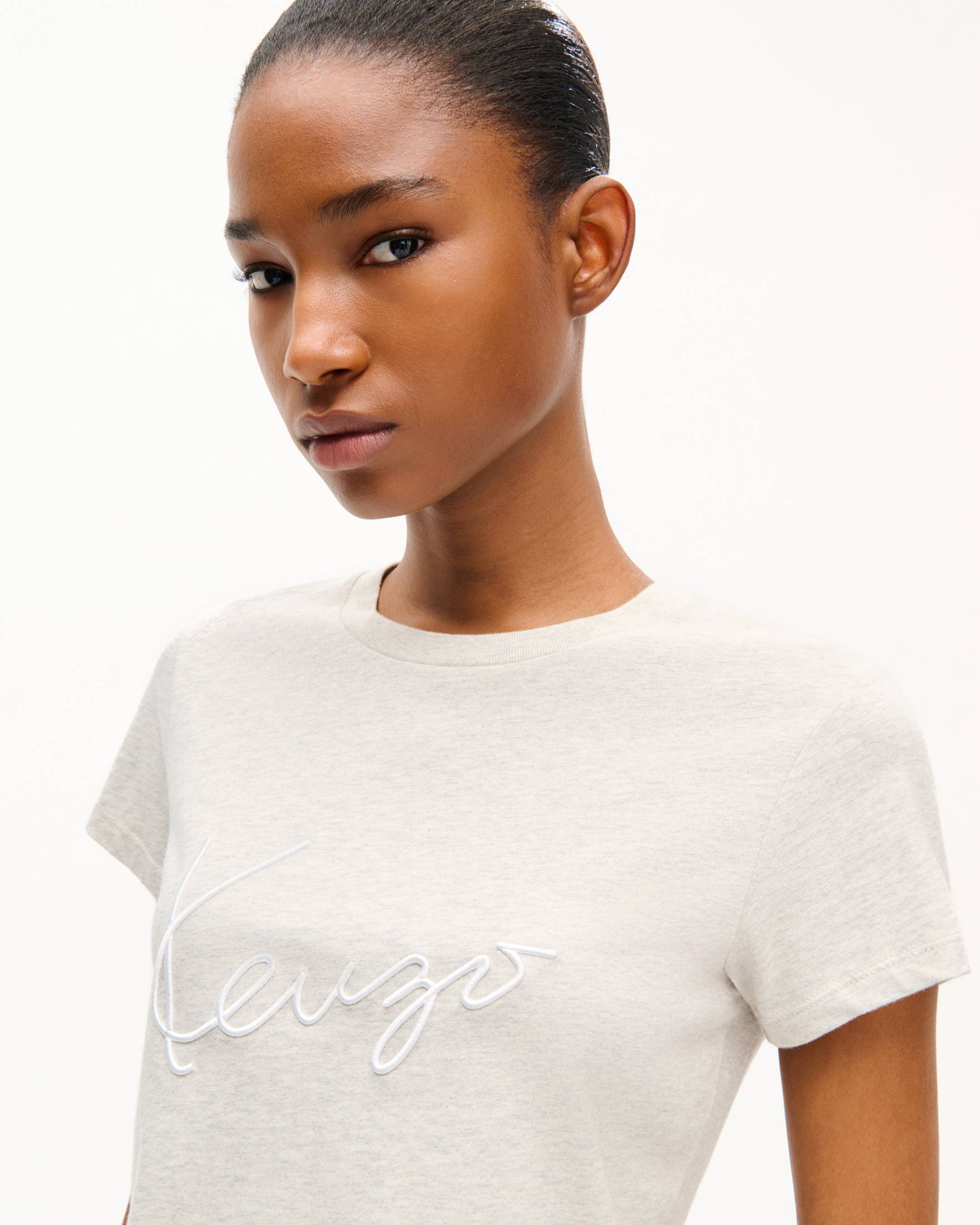 T-Shirt mit &bdquo;KENZO Signature&ldquo;-Stickerei in kleiner Passform aus Baumwolle