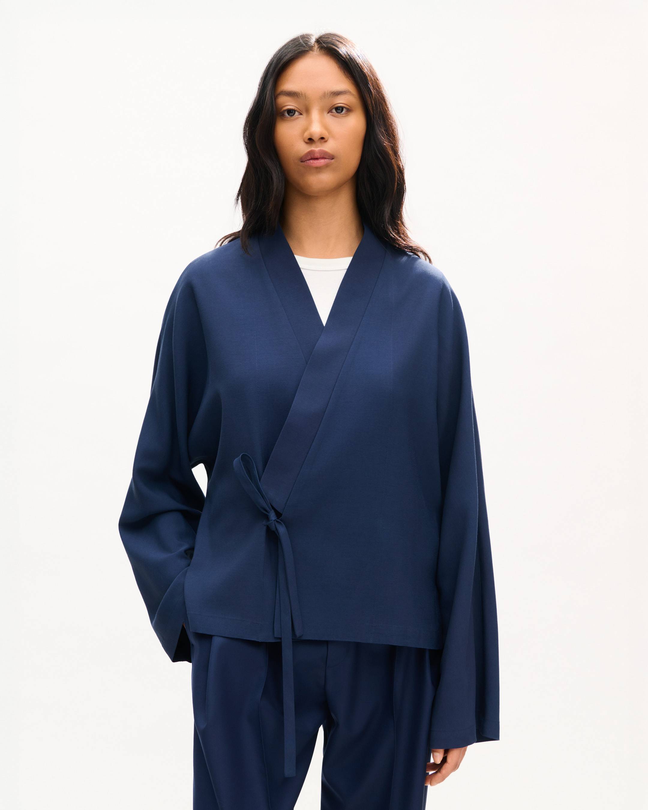 Light kimono jacket in virgin wool