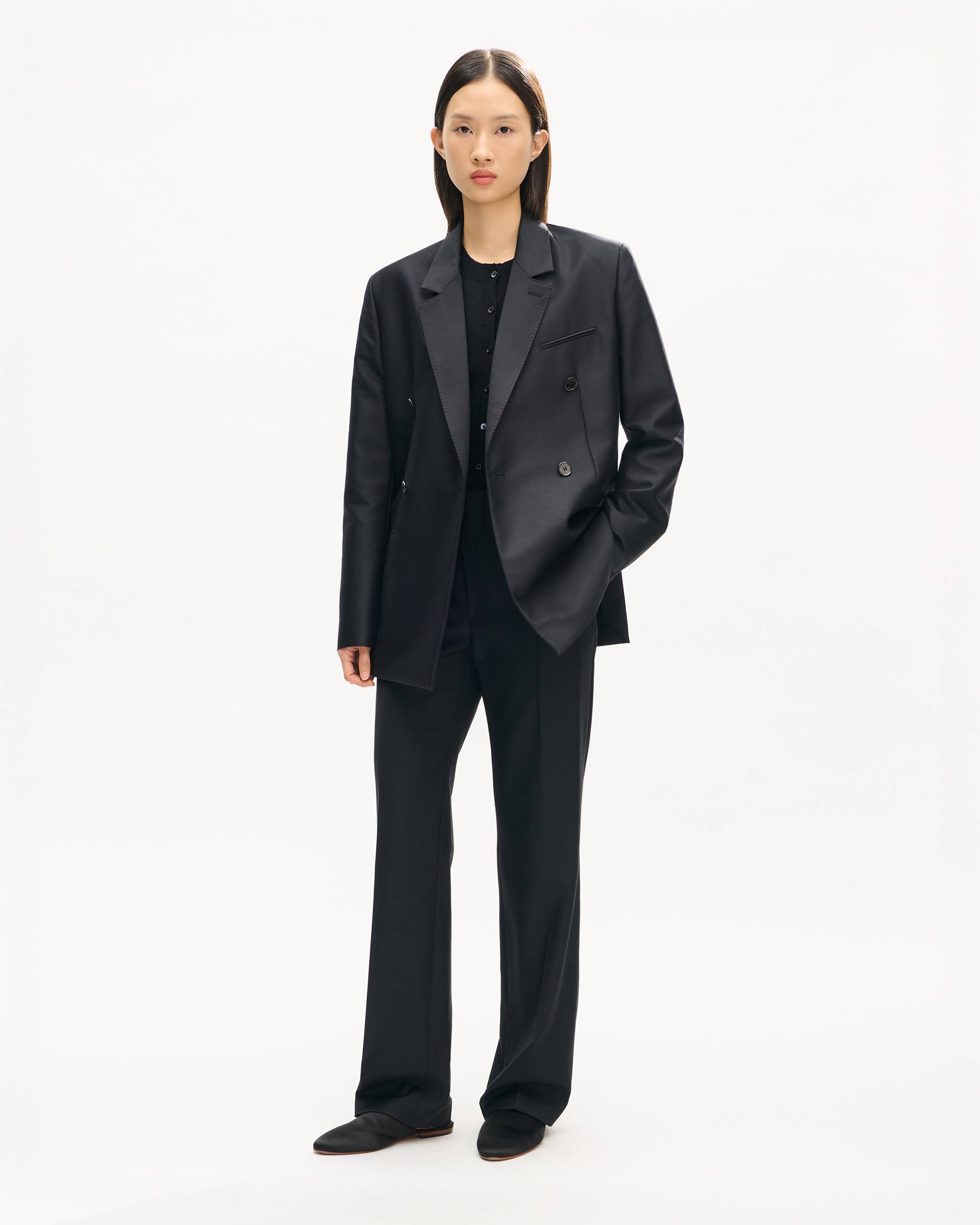 Peaked lapel blazer in virgin wool and silk