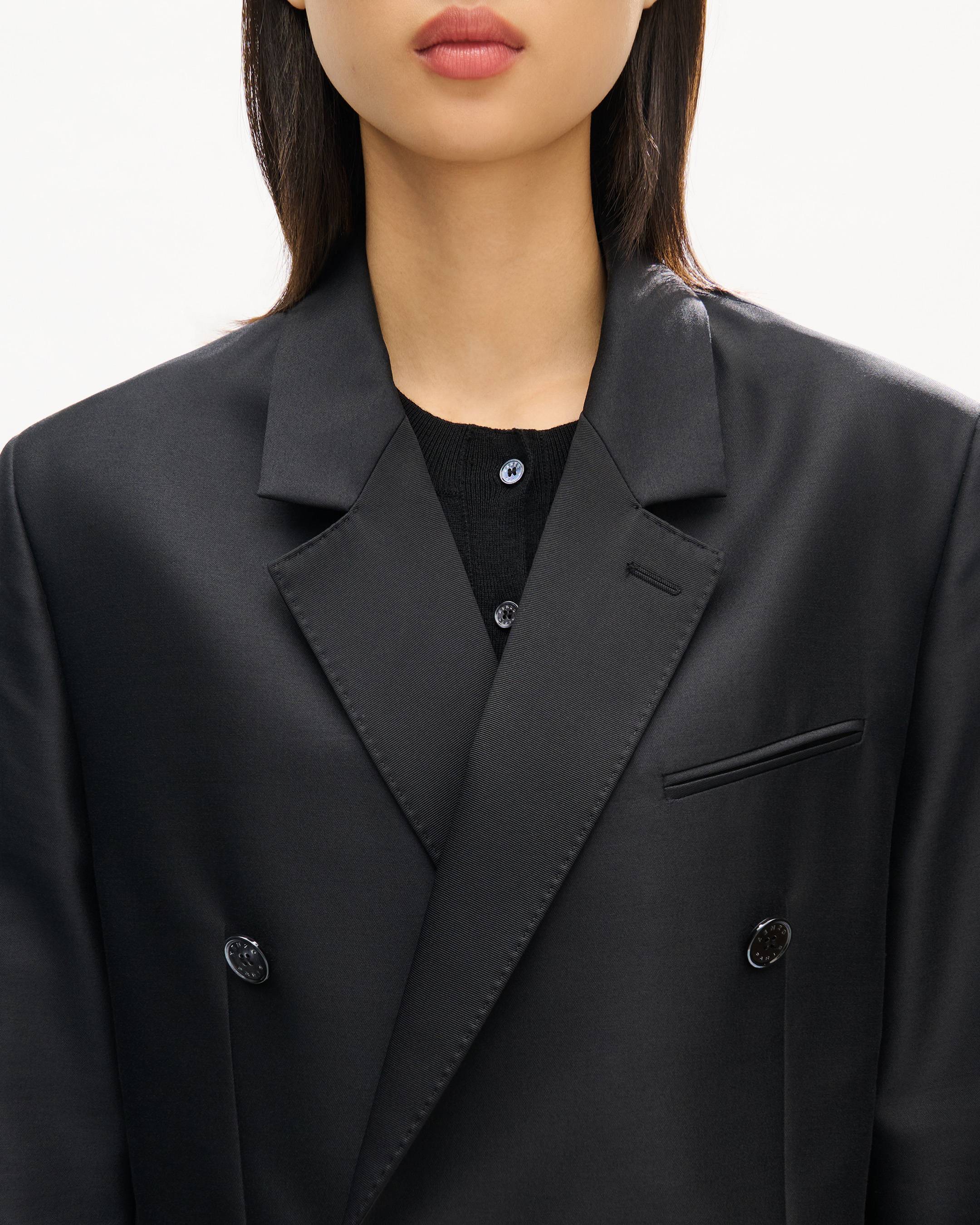Peaked lapel blazer in virgin wool and silk