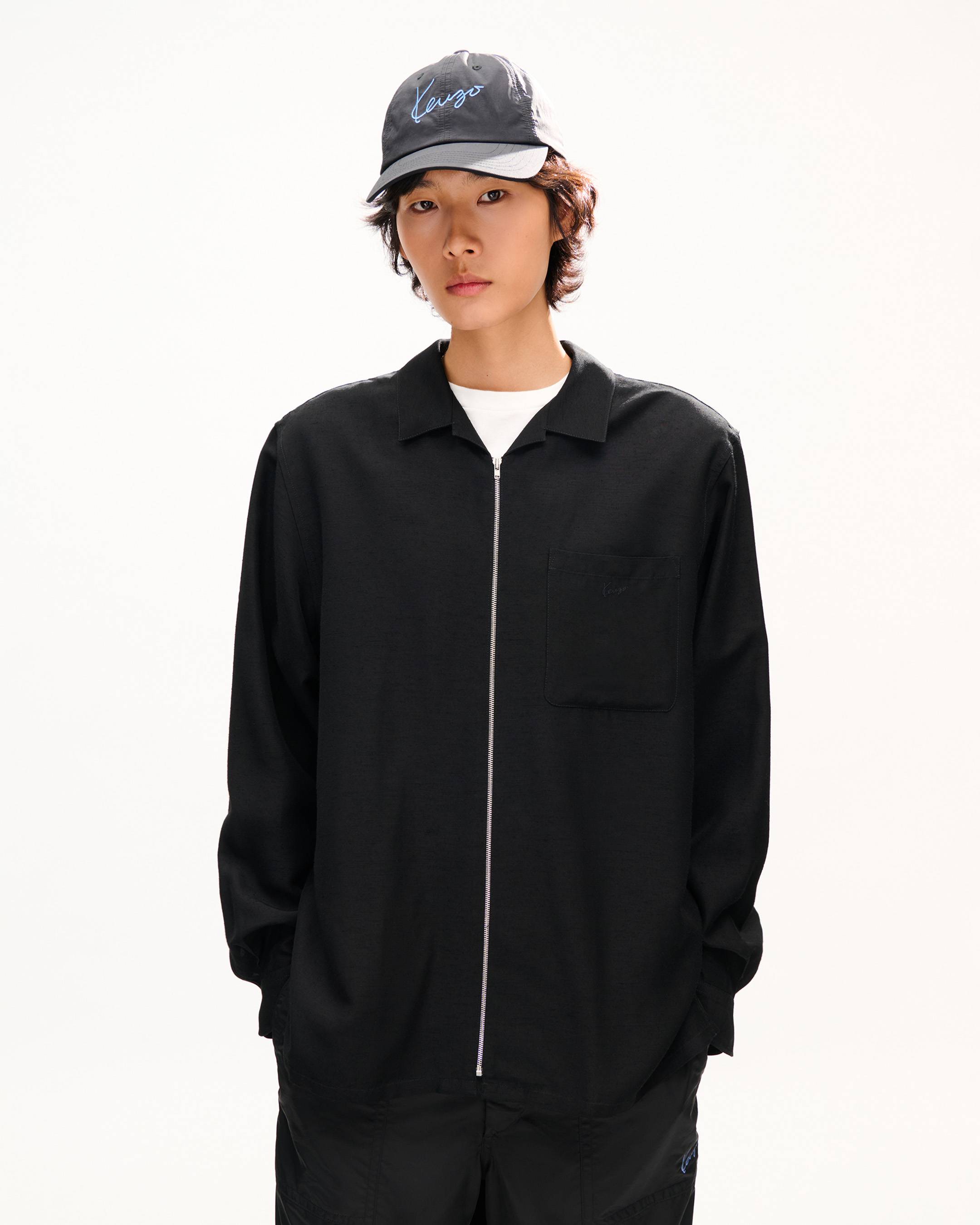 Oversized &bdquo;KENZO Signature&ldquo;-T-Shirt mit Rei&szlig;verschluss.<br>