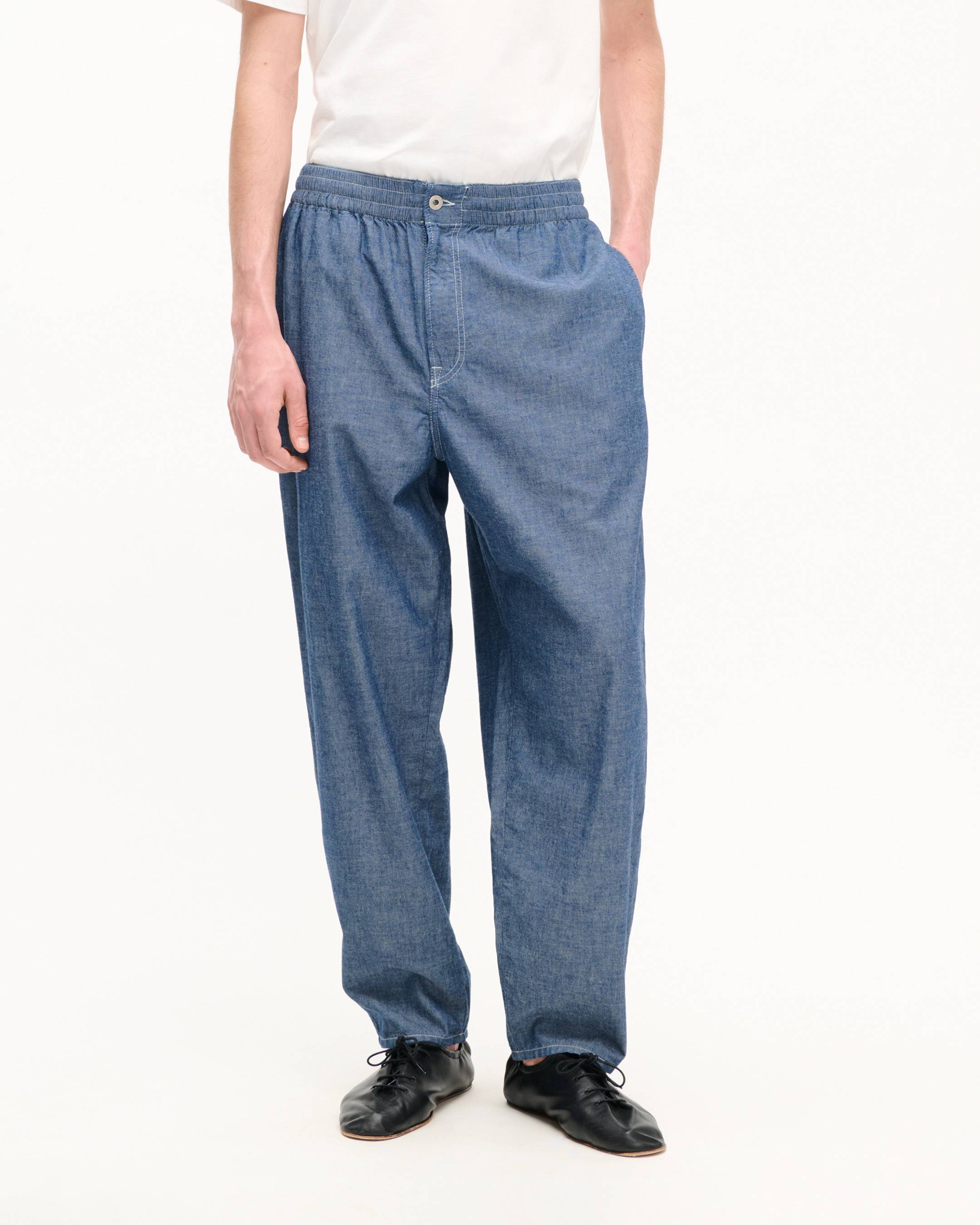 'KENZO Loves' jogpants in rinse chambray