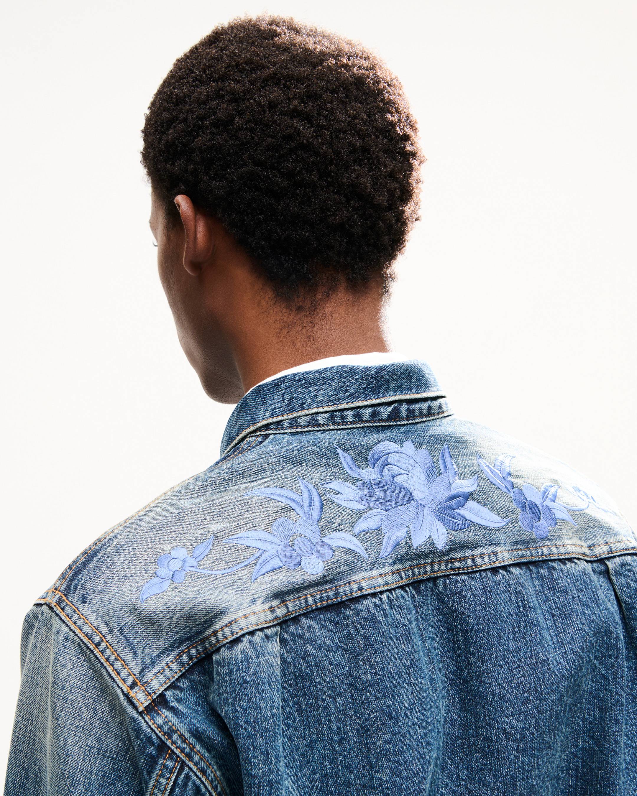 Chaqueta trucker cropped con pliegues de denim japon&eacute;s 'KENZO Wildflower'