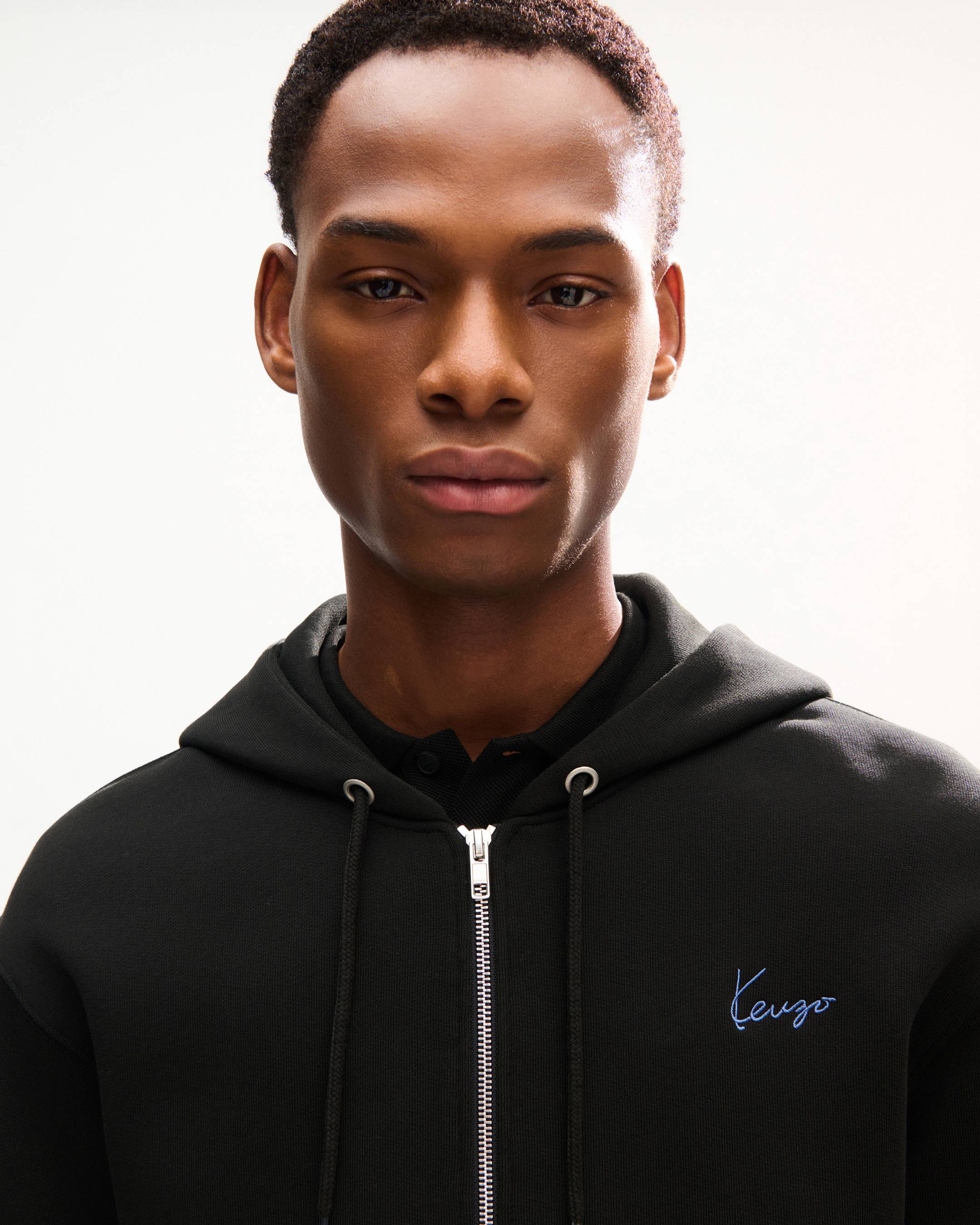 Sweatshirt &agrave; capuche zipp&eacute; brod&eacute; 'KENZO Signature' en coton
