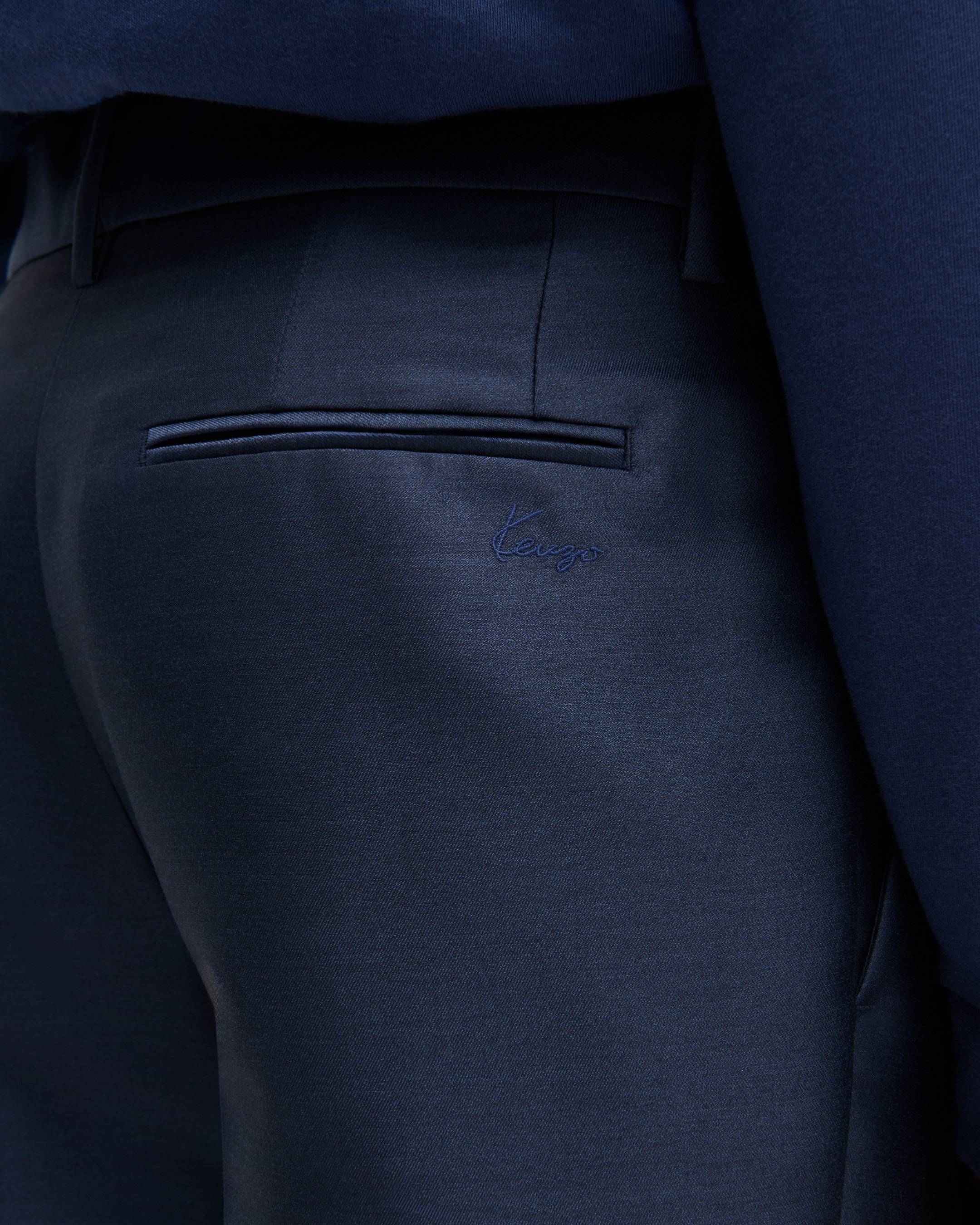 Tapered tailored pants in virgin wool and silk