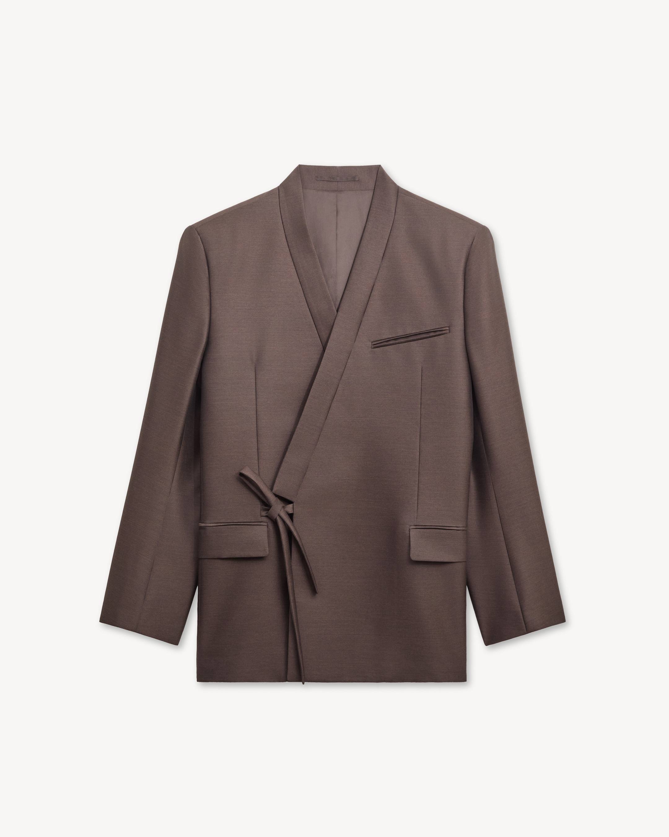 Chaqueta kimono cruzada estilo sastre en lana virgen y seda