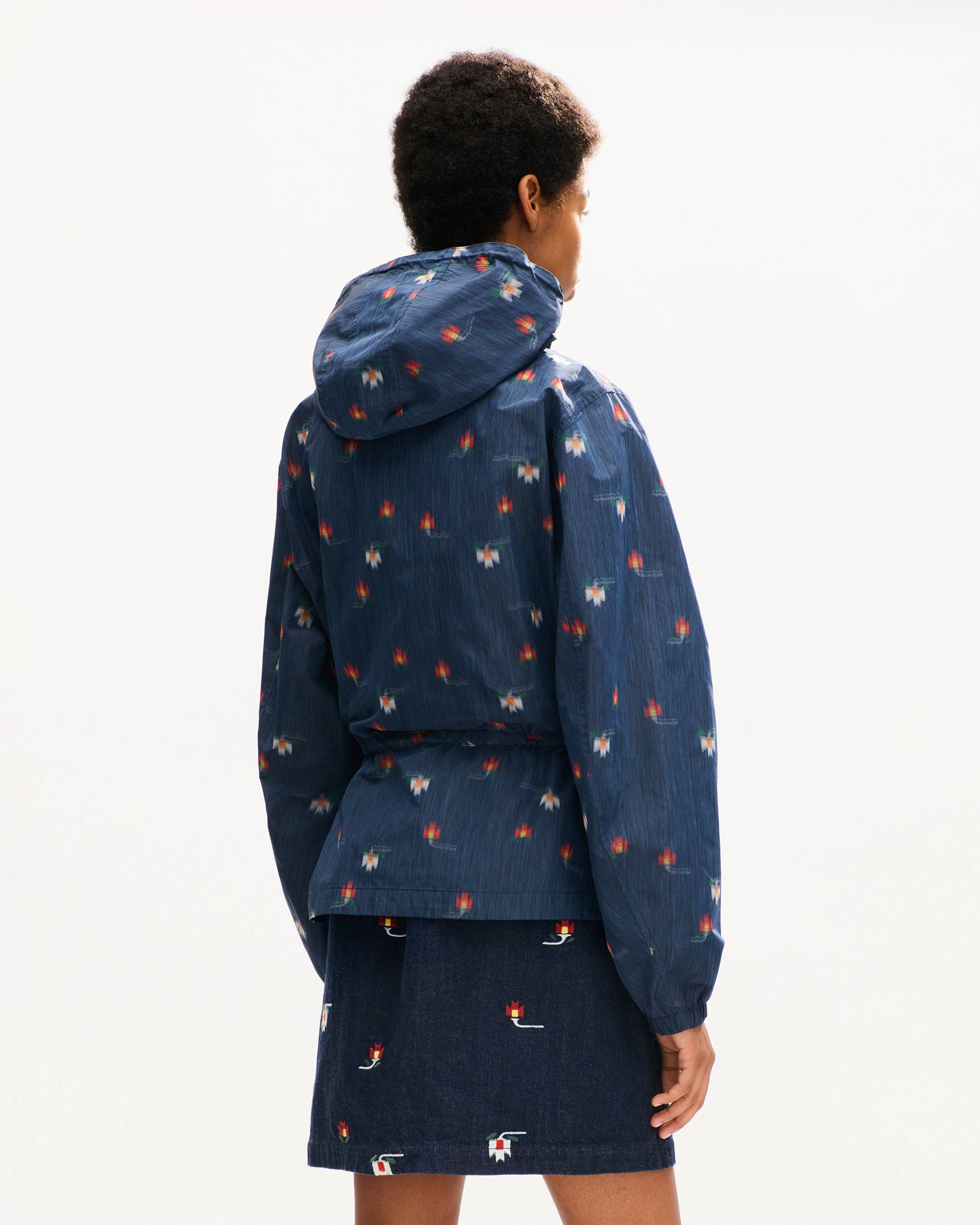Coupe-vent cintr&eacute; 'KENZO Ikat Flower'