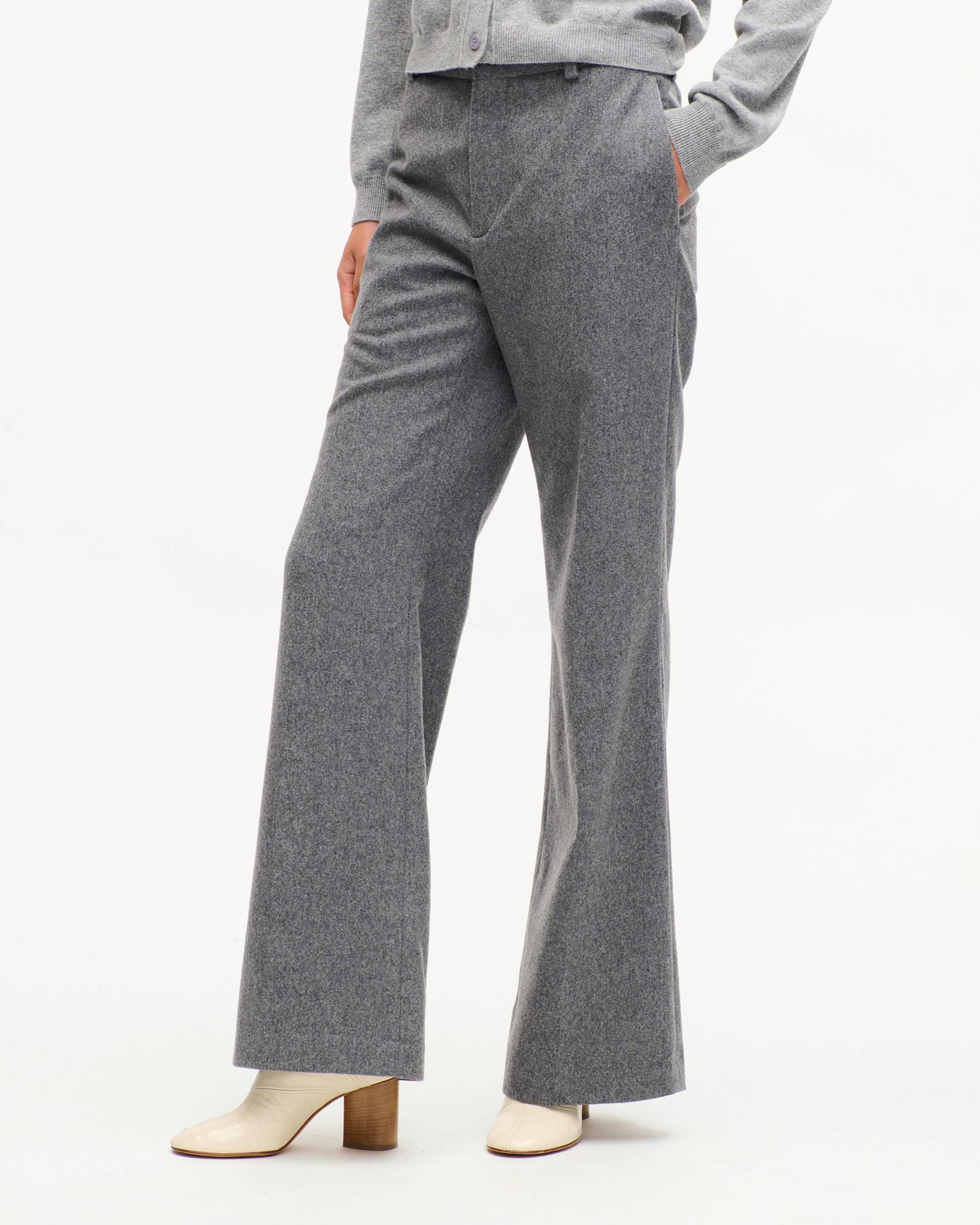 Pantaloni svasati in misto lana