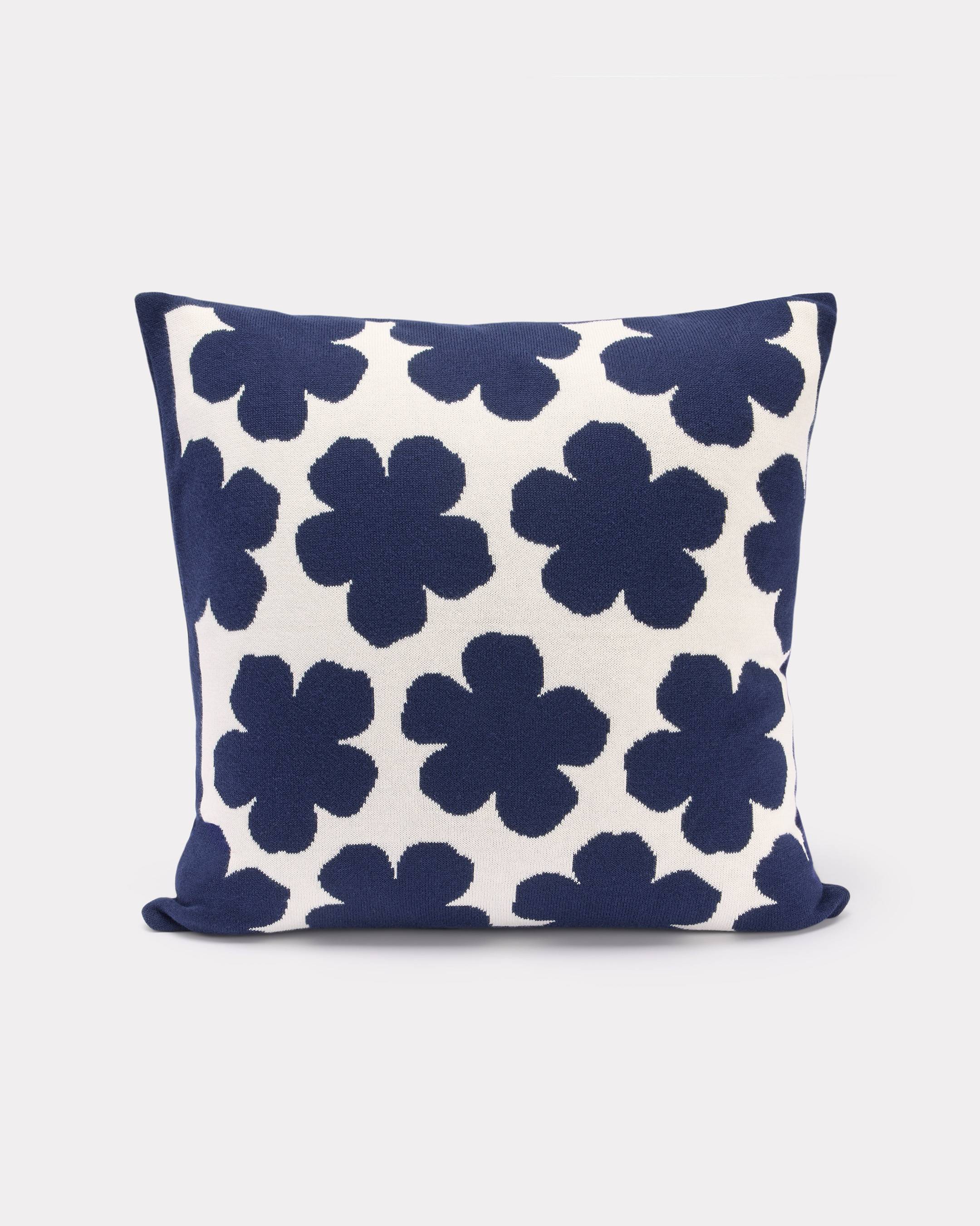 'K Hanadot' knit cushion cover