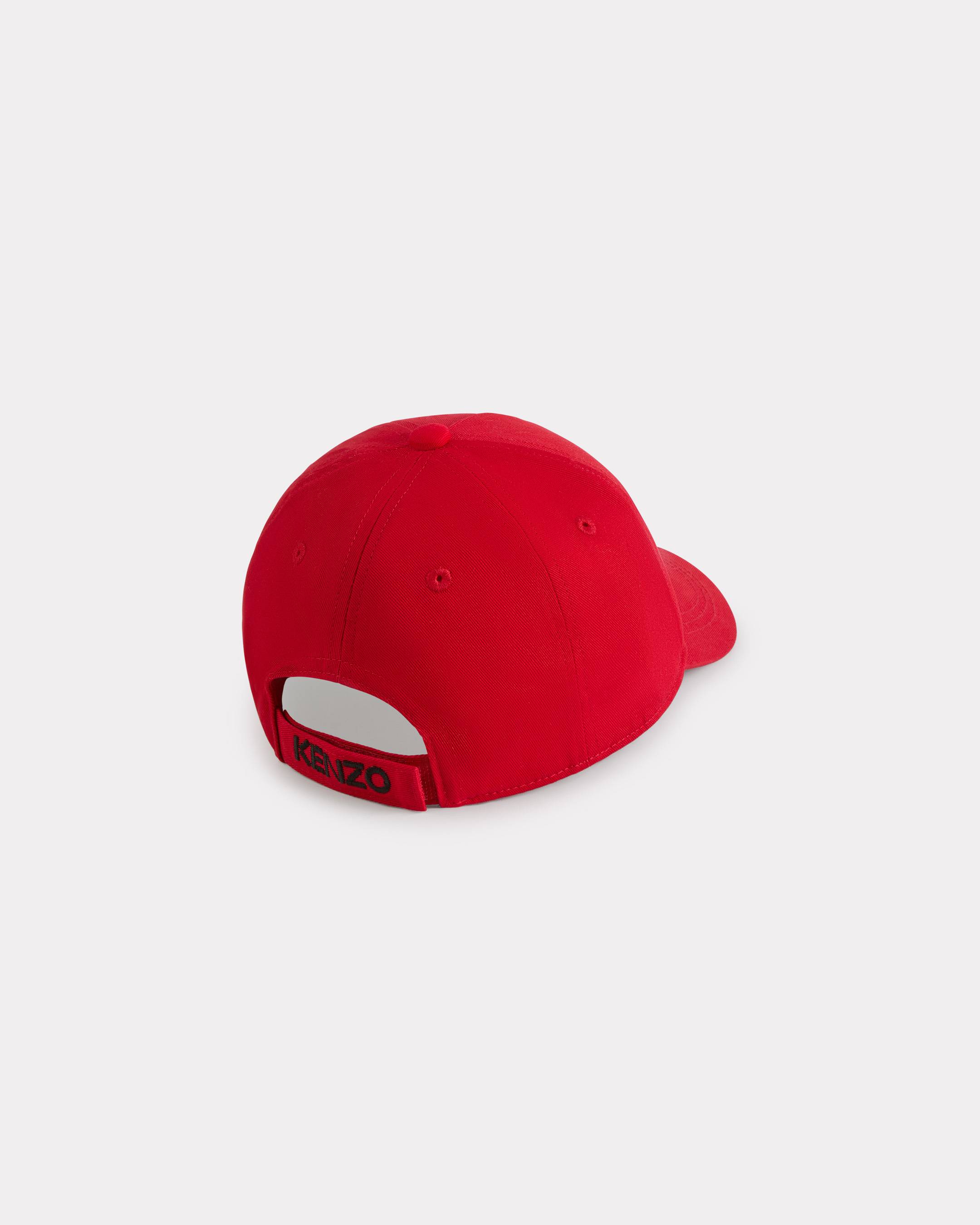 Embroidered cap in cotton twill