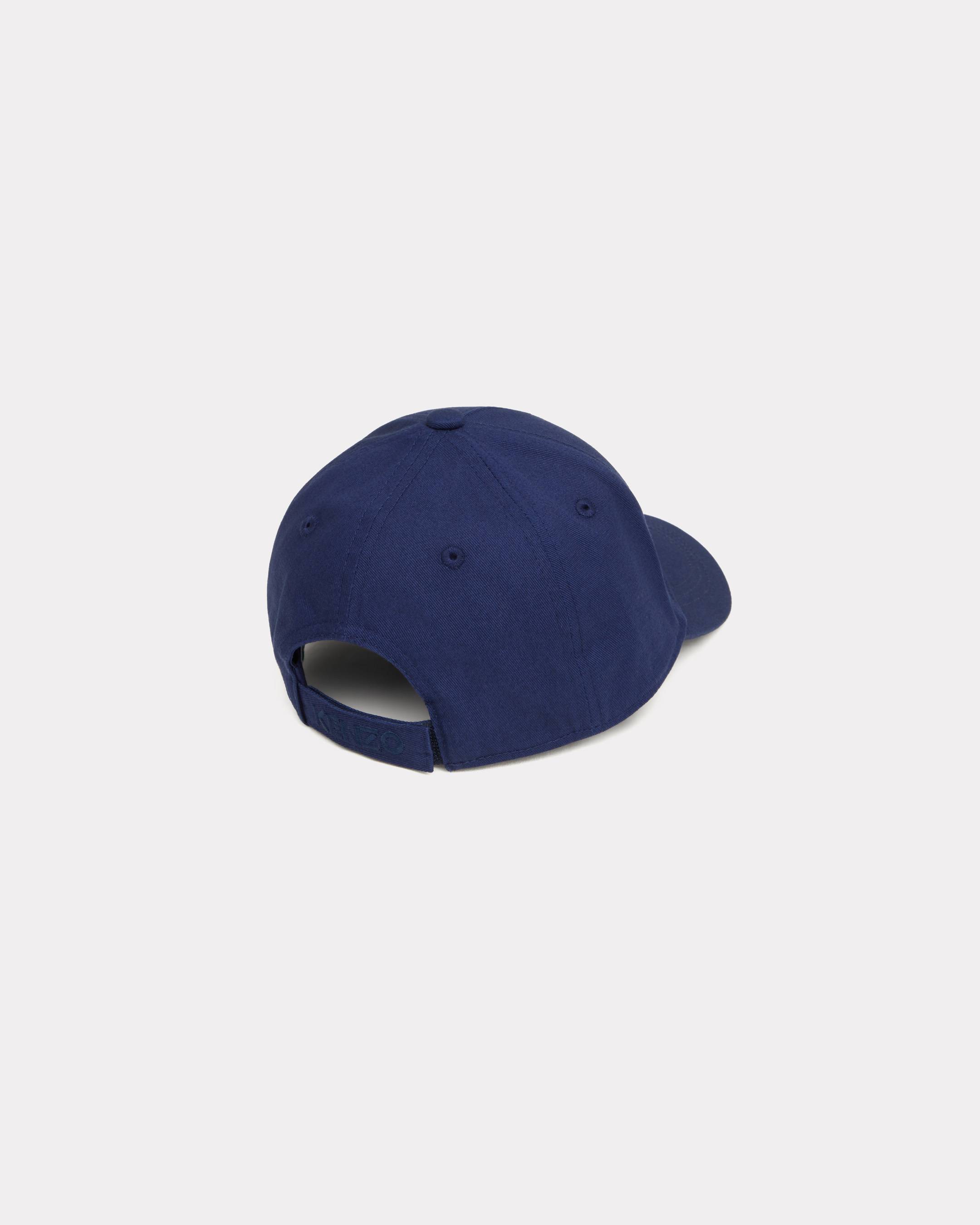 Gorra de sarga de algod&oacute;n bordada