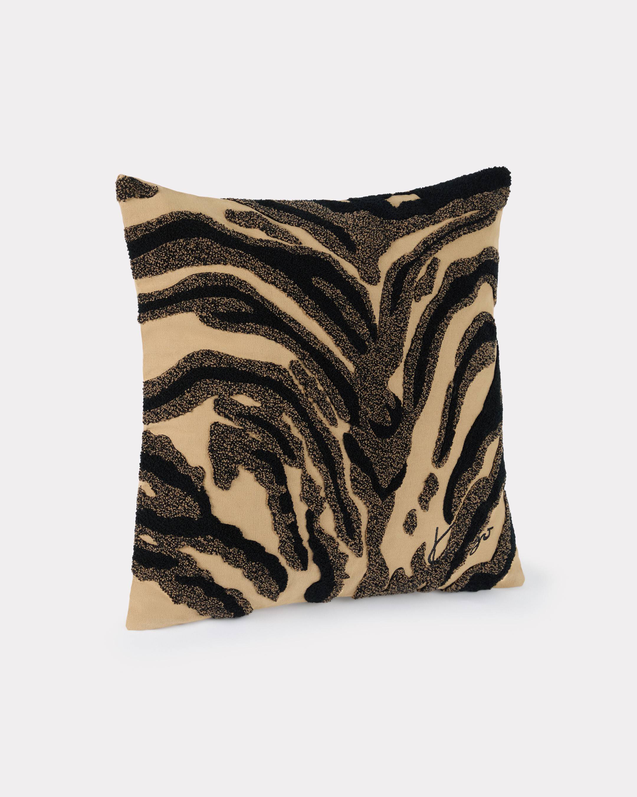 Cushion cover in canvas