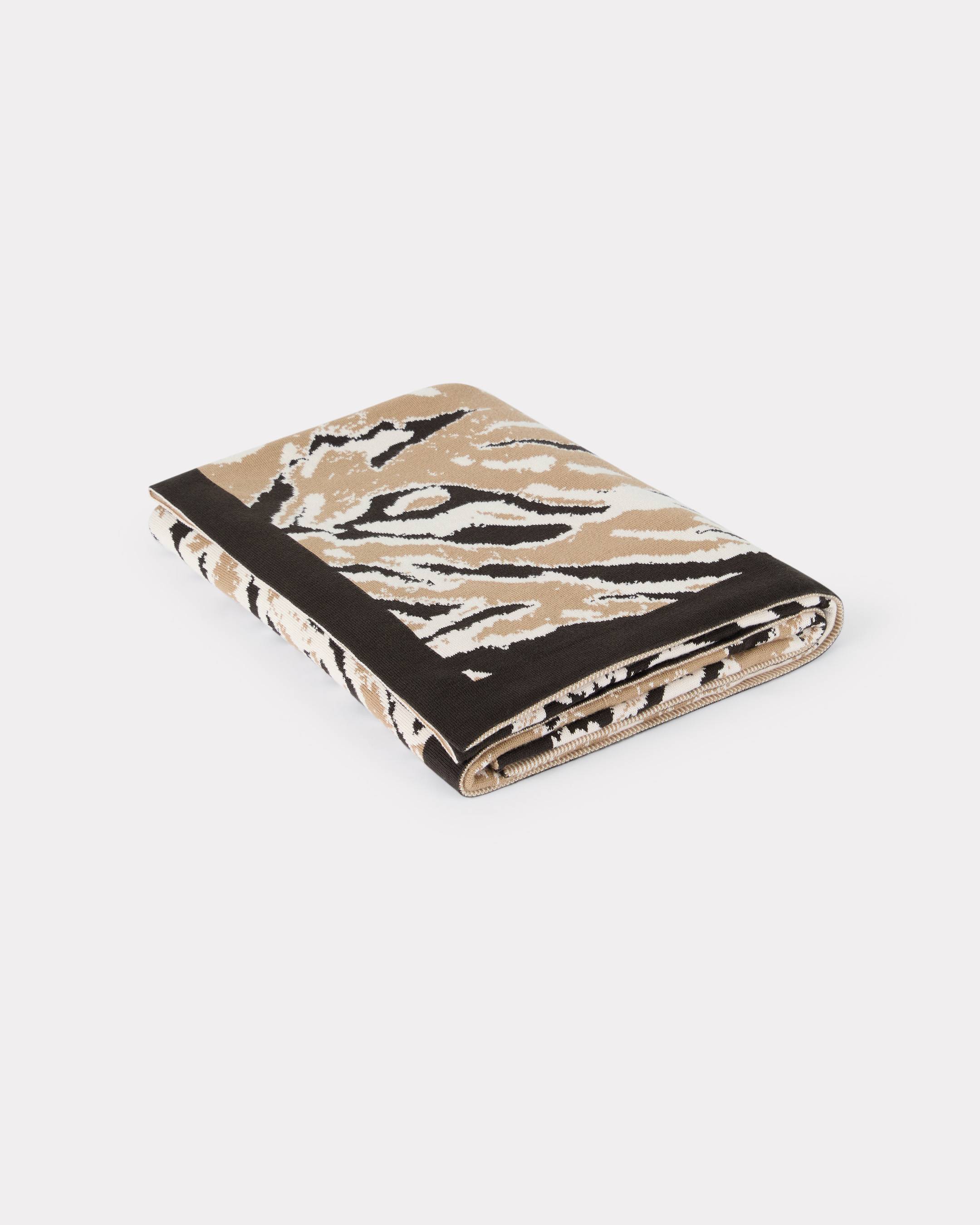 Leopard-patterned plaid