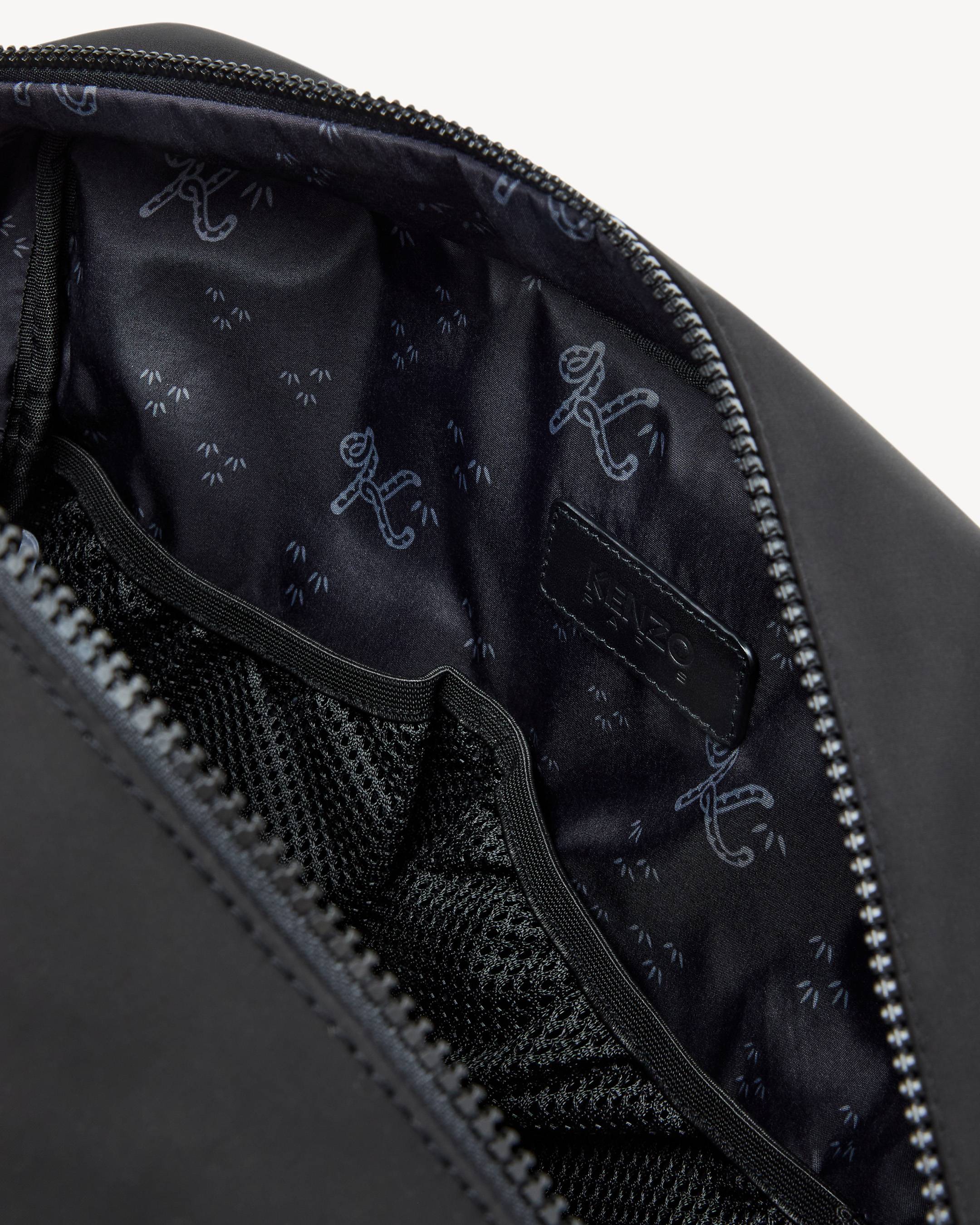 Changing back in water-repellent nylon