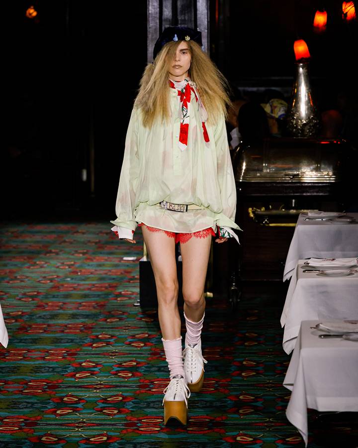 2025年春夏コレクション｜ファッションショーを観る｜KENZO